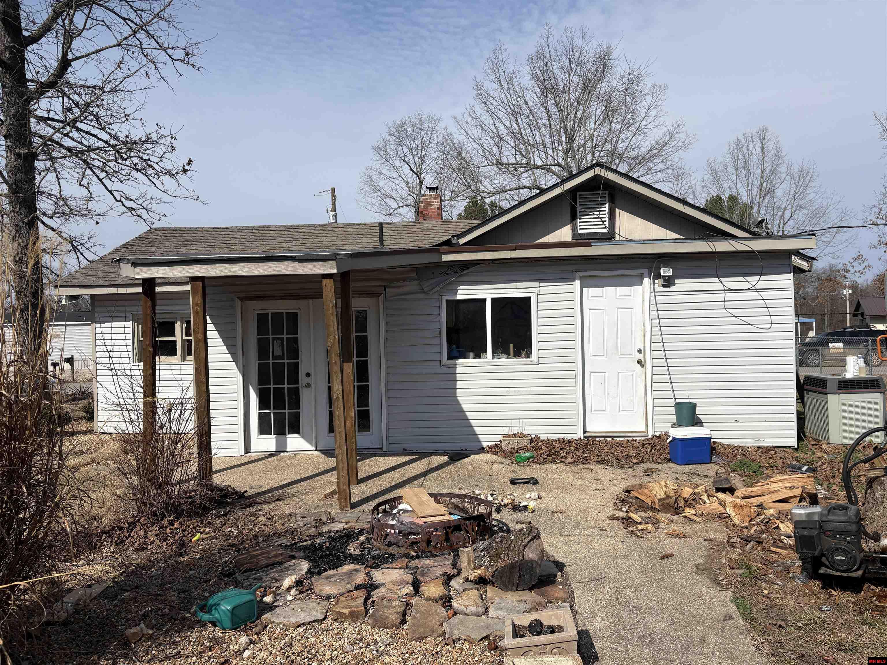 103 OAK STREET Bull Shoals, AR