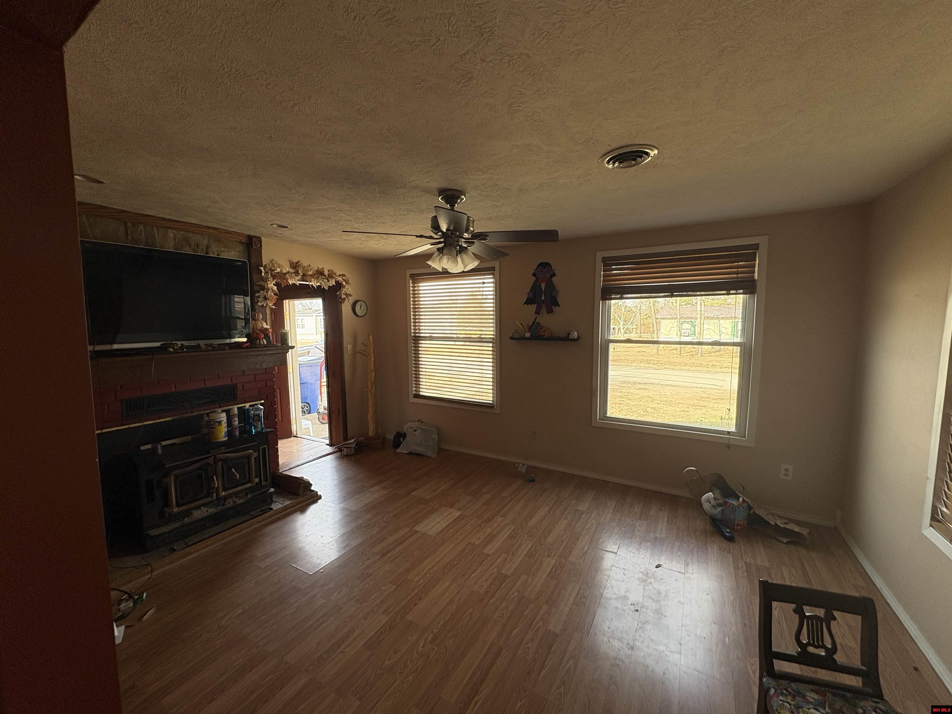 103 OAK STREET Bull Shoals, AR