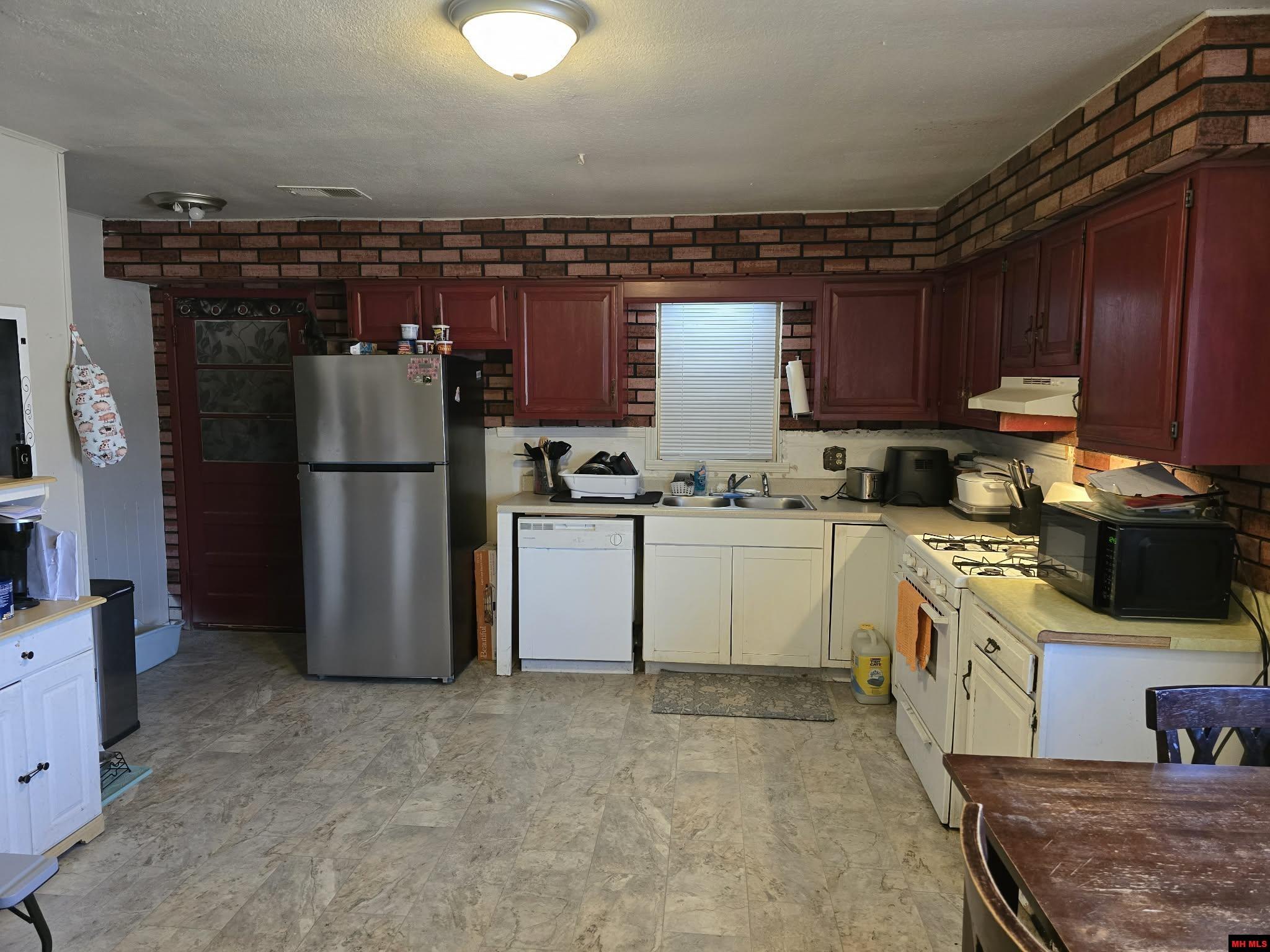 2150 HWY 5 NORTH Mountain Home, AR