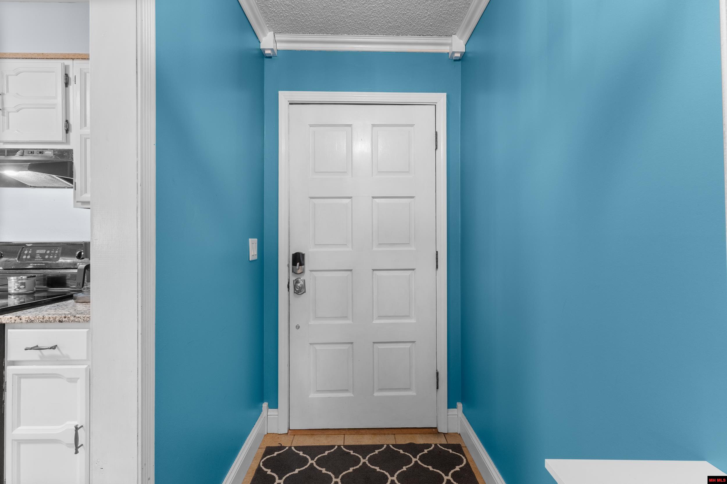 1401 S Kingswood Way