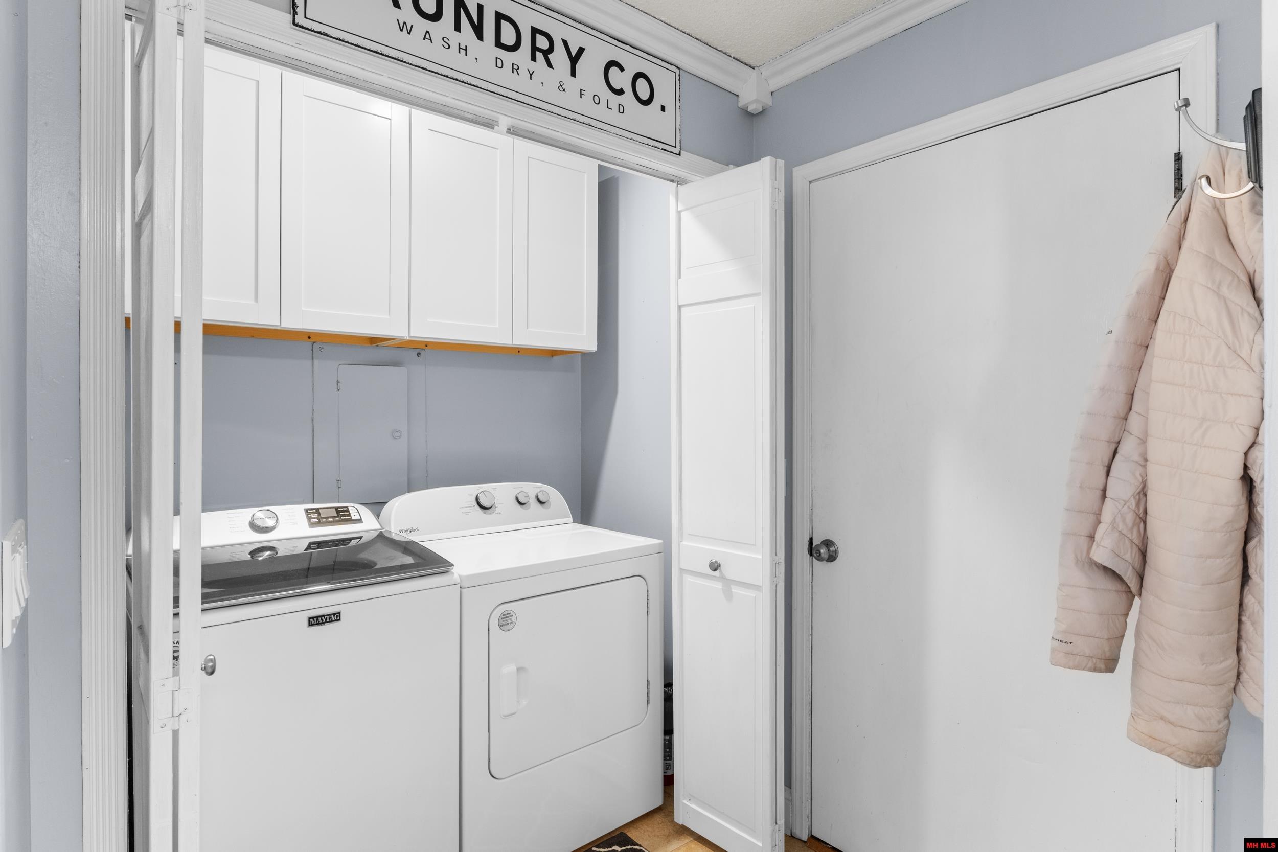 1401 S Kingswood Way