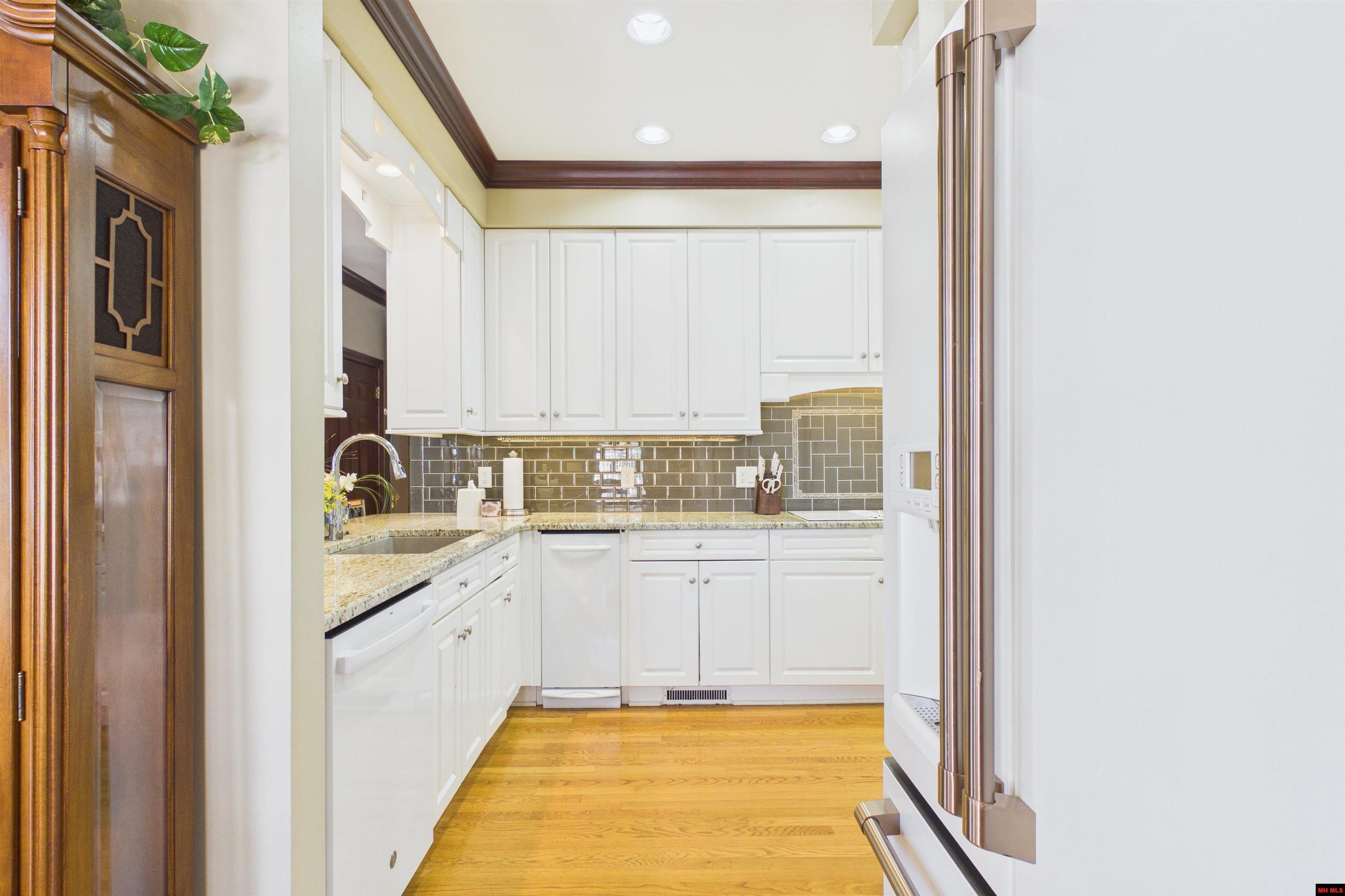 614 Leatherwood Drive