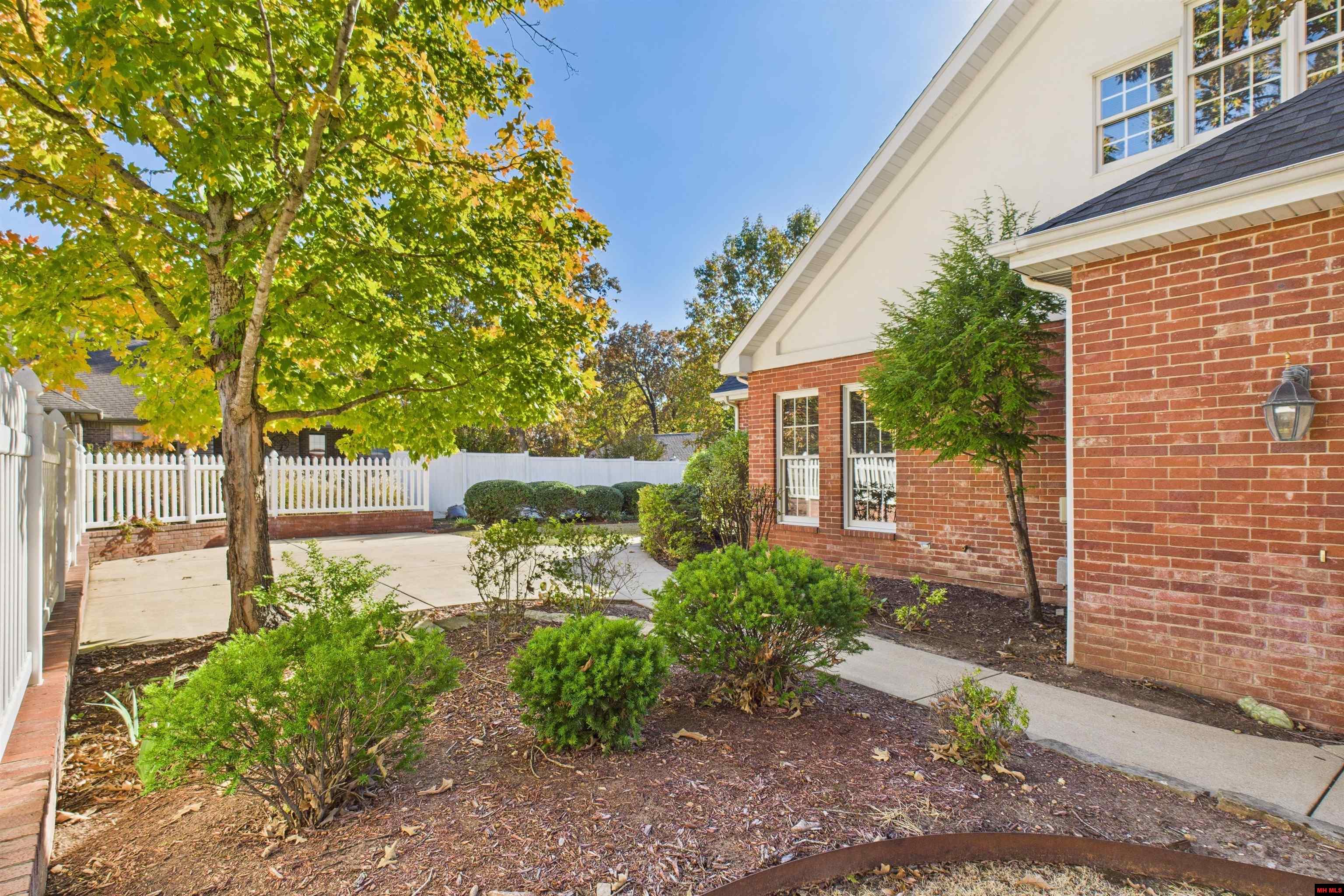 614 Leatherwood Drive