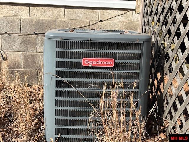 2402 W HWY 178 Midway, AR