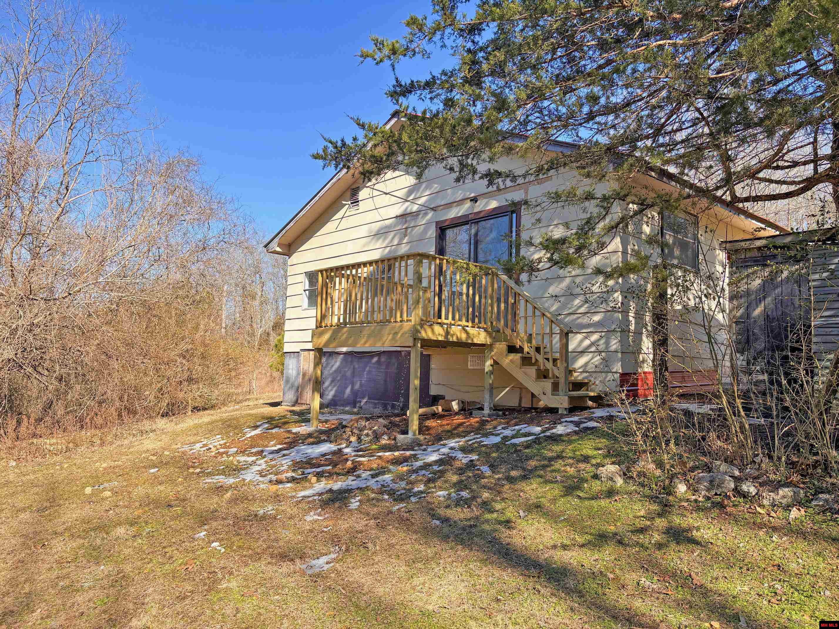 809 N FAIRVIEW ROAD Mammoth Spring, AR