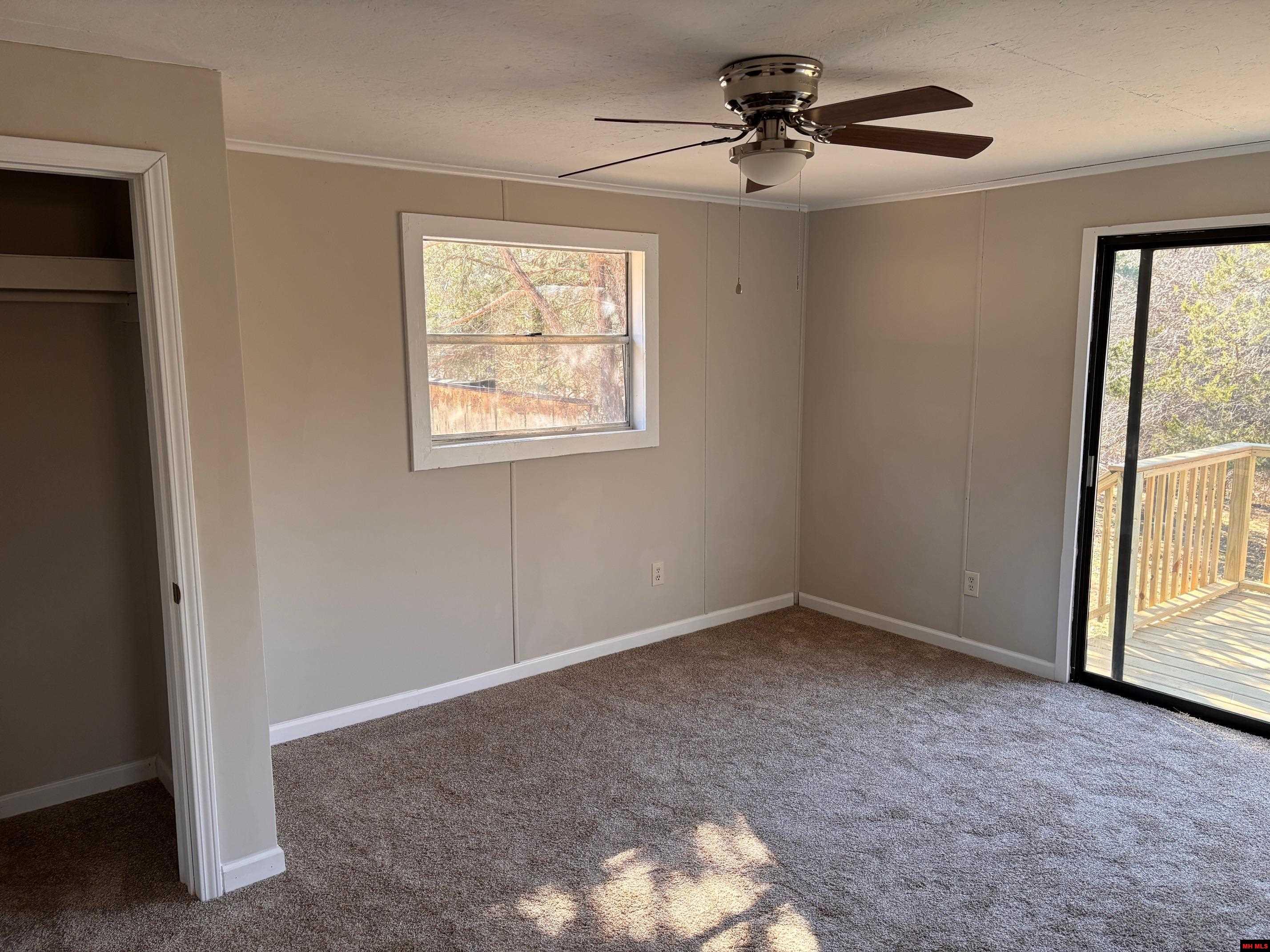 809 N FAIRVIEW ROAD Mammoth Spring, AR