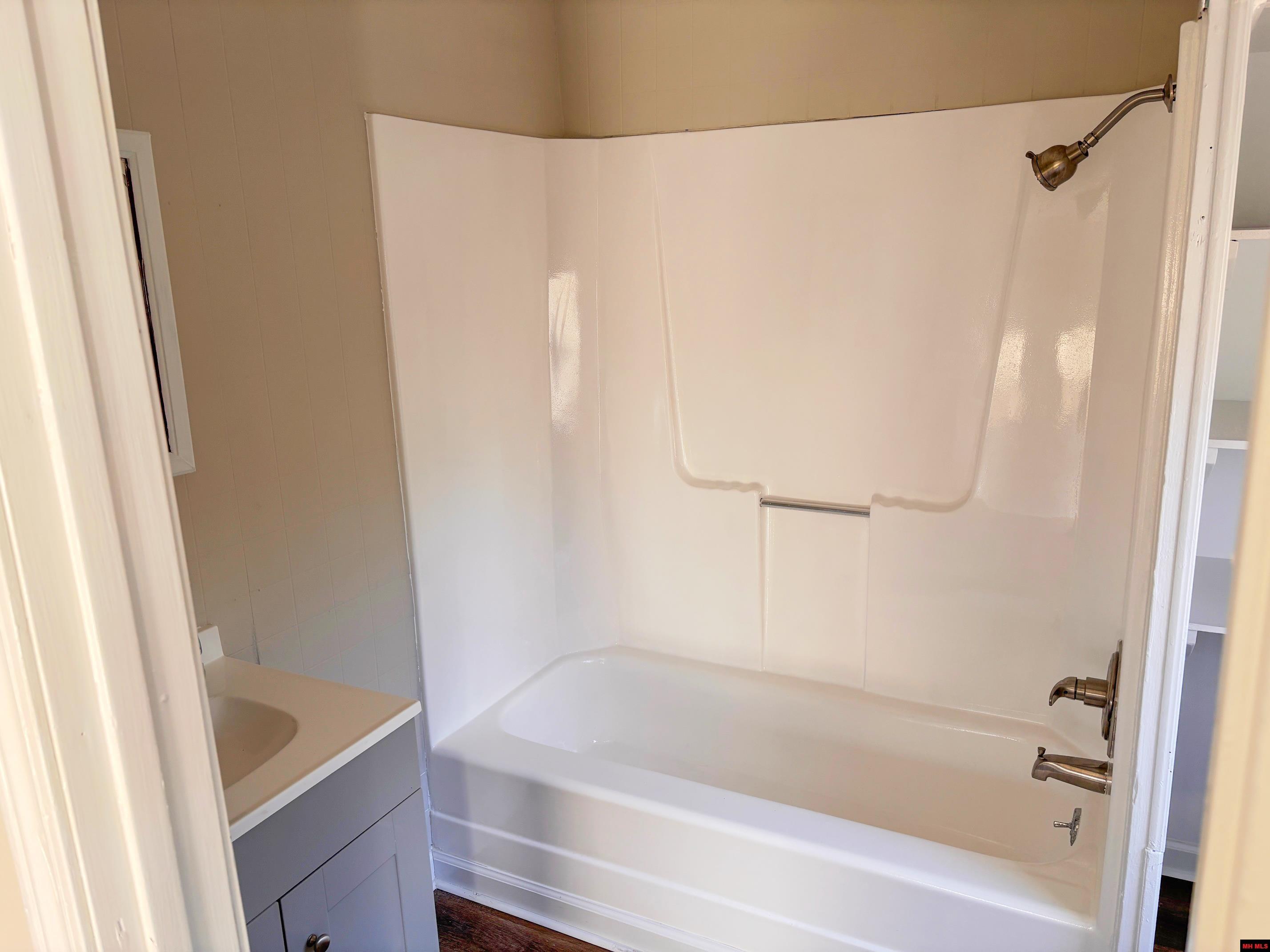 809 N FAIRVIEW ROAD Mammoth Spring, AR