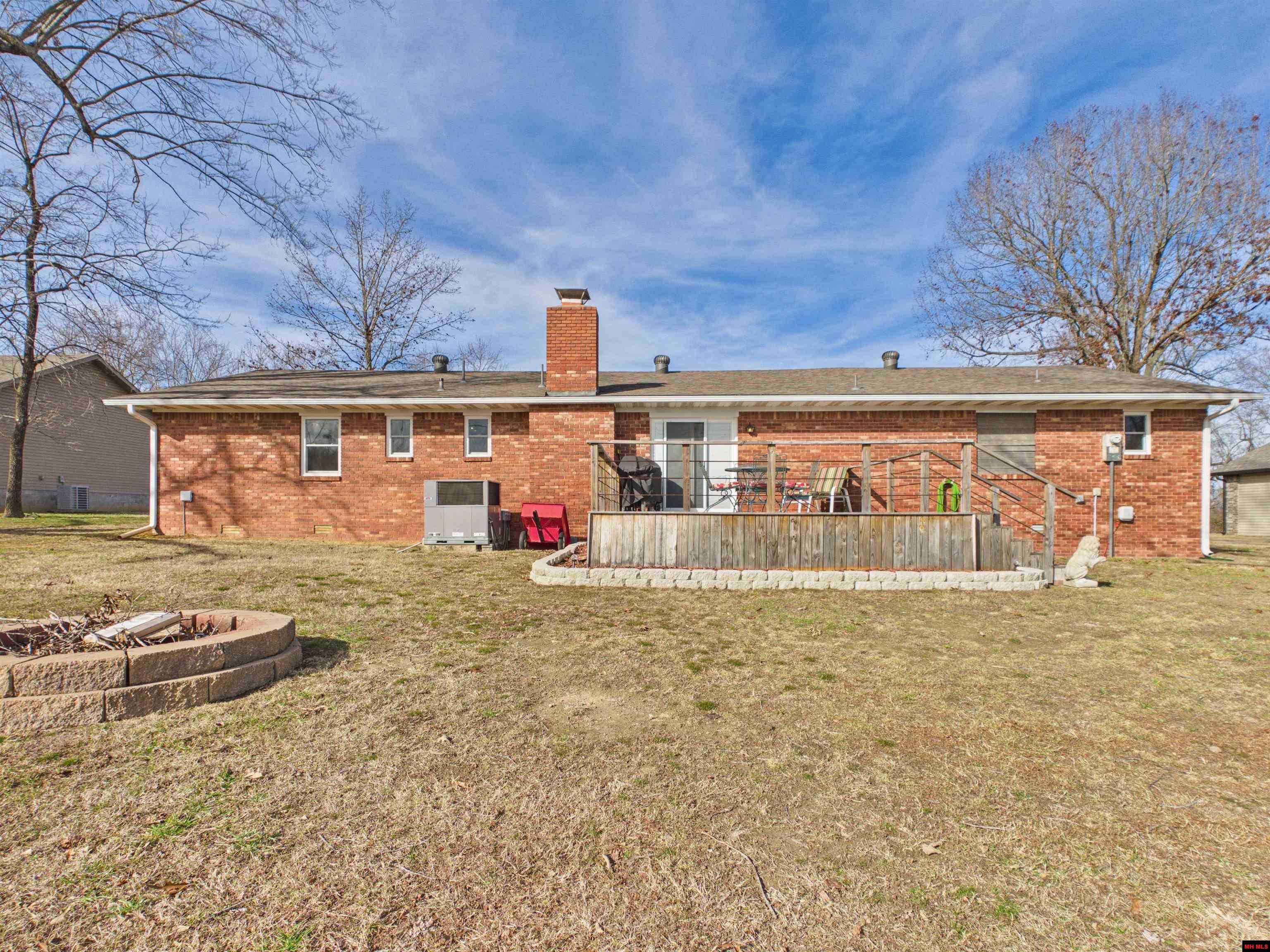 599 Western Hills Loop