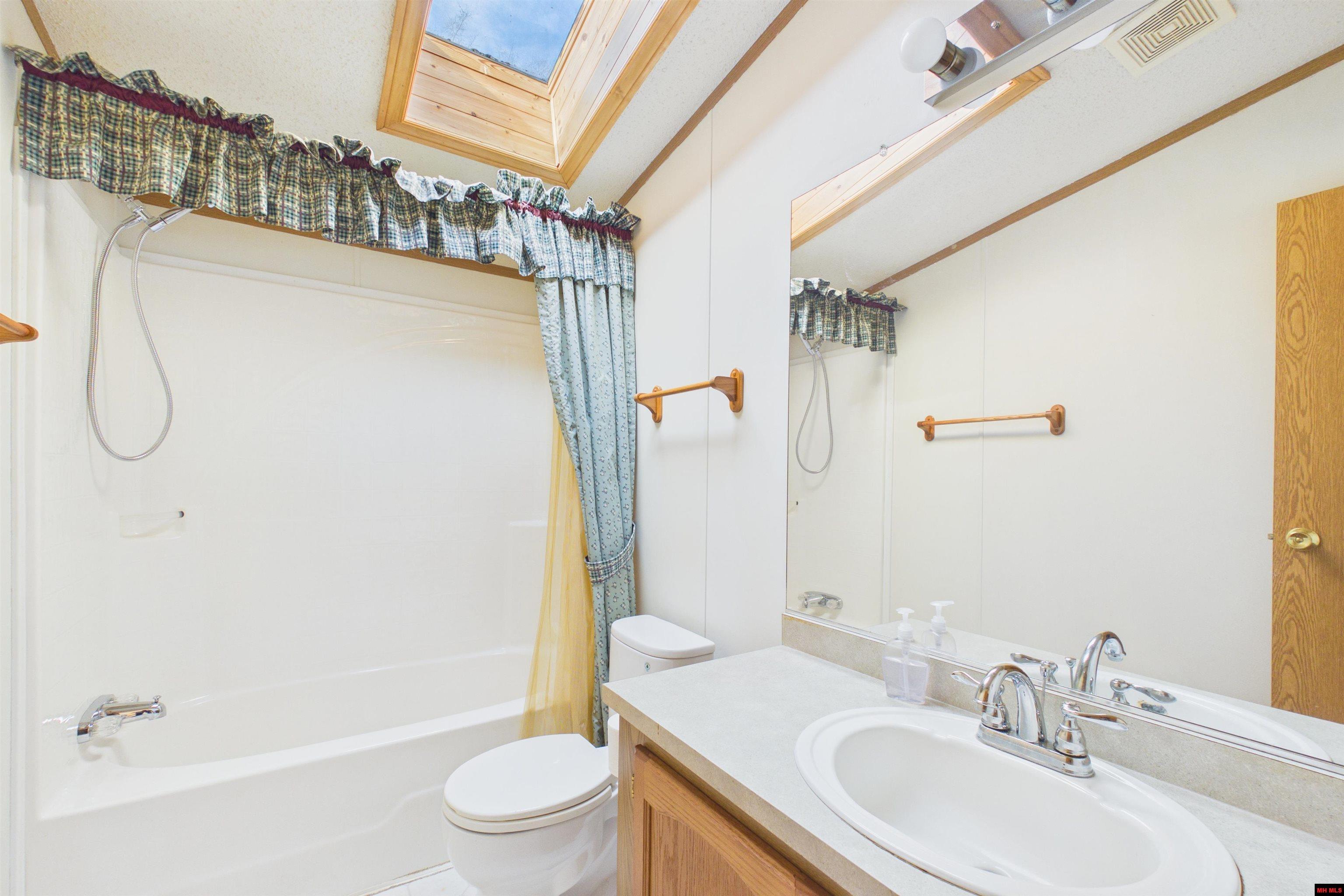 325 CR 787 Clarkridge, AR