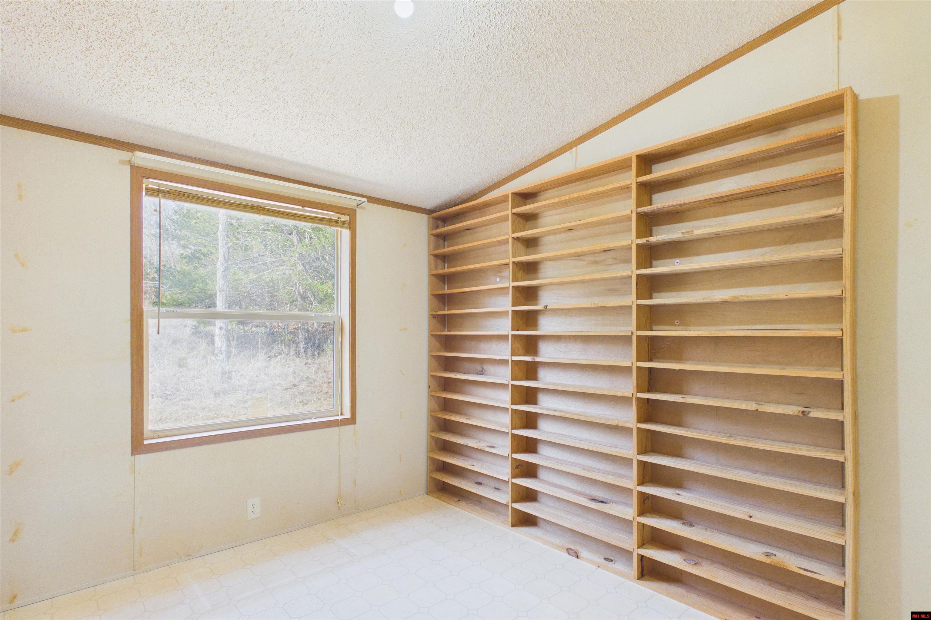 325 CR 787 Clarkridge, AR