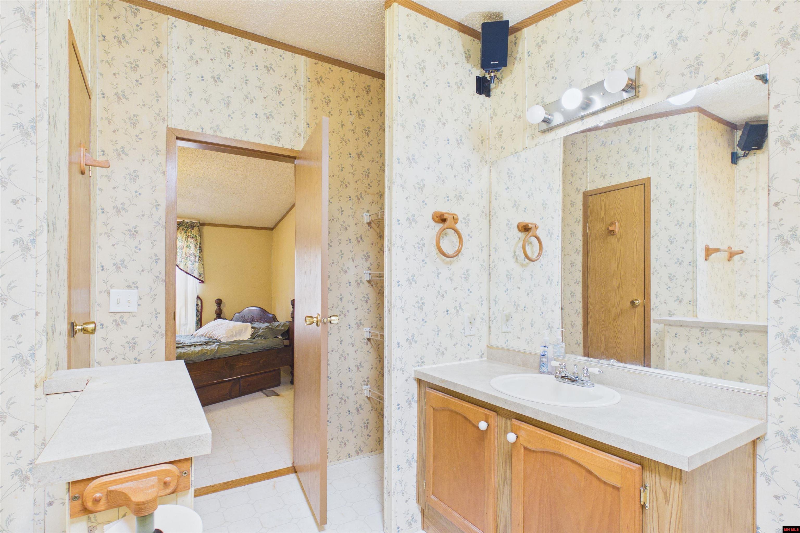 325 CR 787 Clarkridge, AR