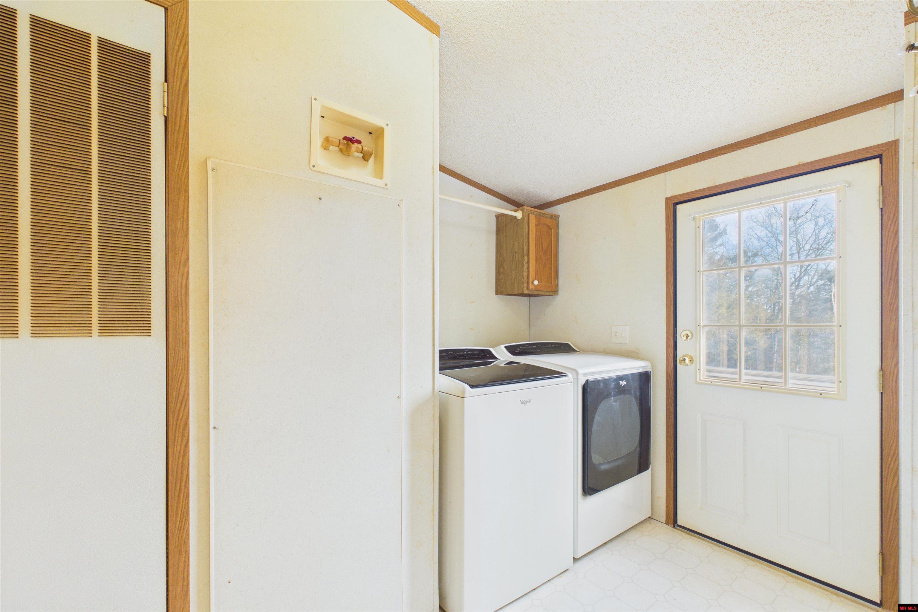 325 CR 787 Clarkridge, AR