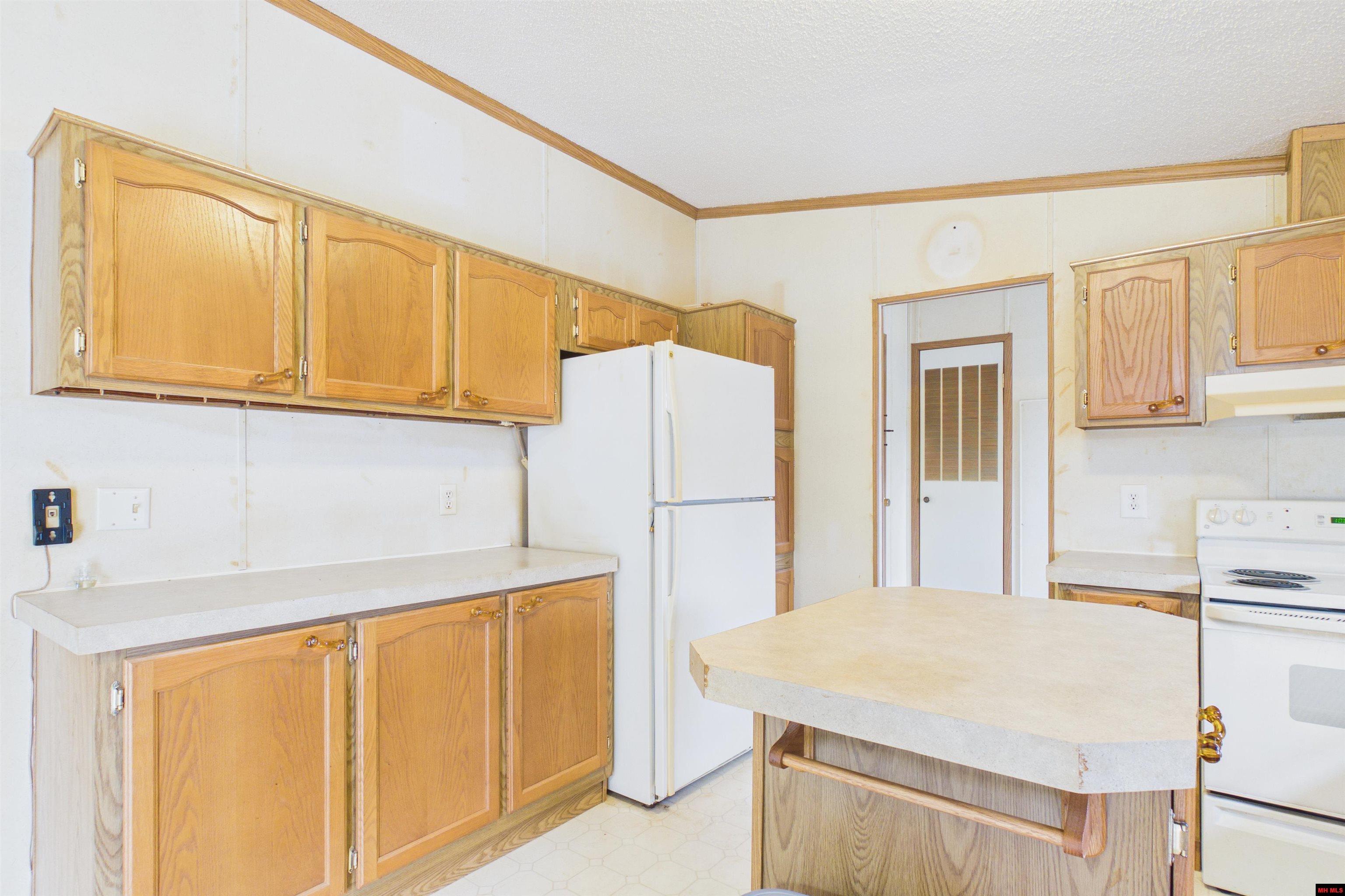 325 CR 787 Clarkridge, AR