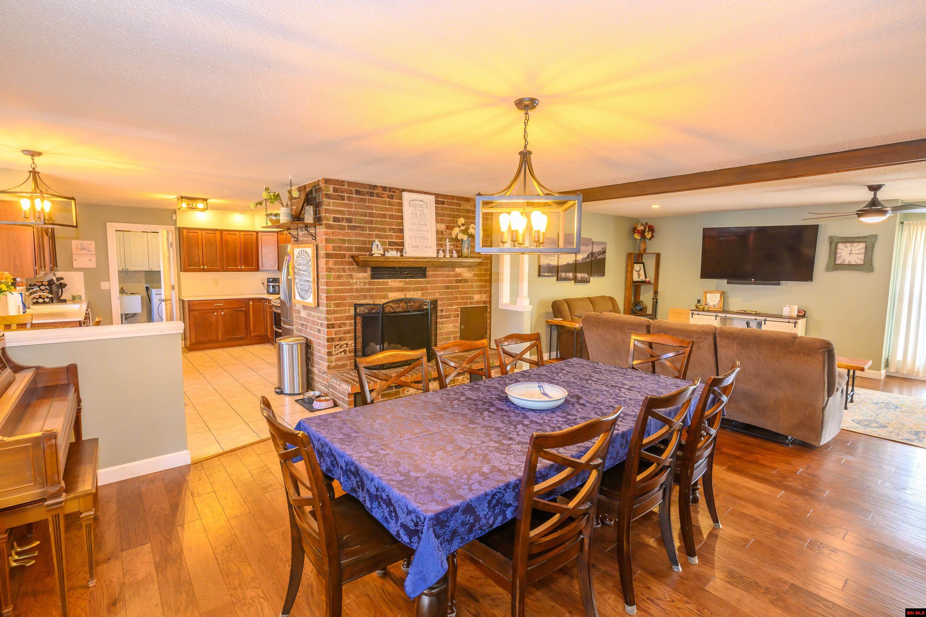 713 BAXTER AVENUE Mountain Home, AR