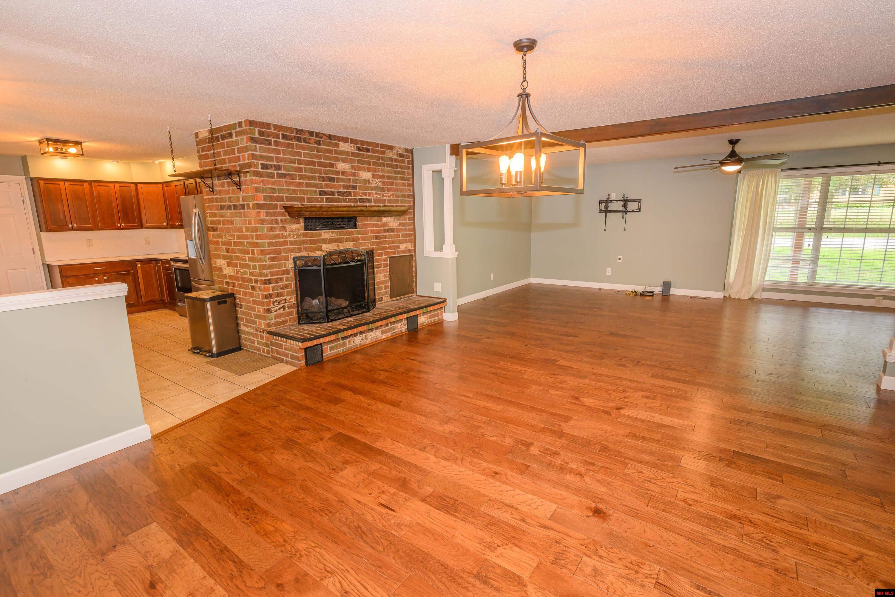 713 BAXTER AVENUE Mountain Home, AR