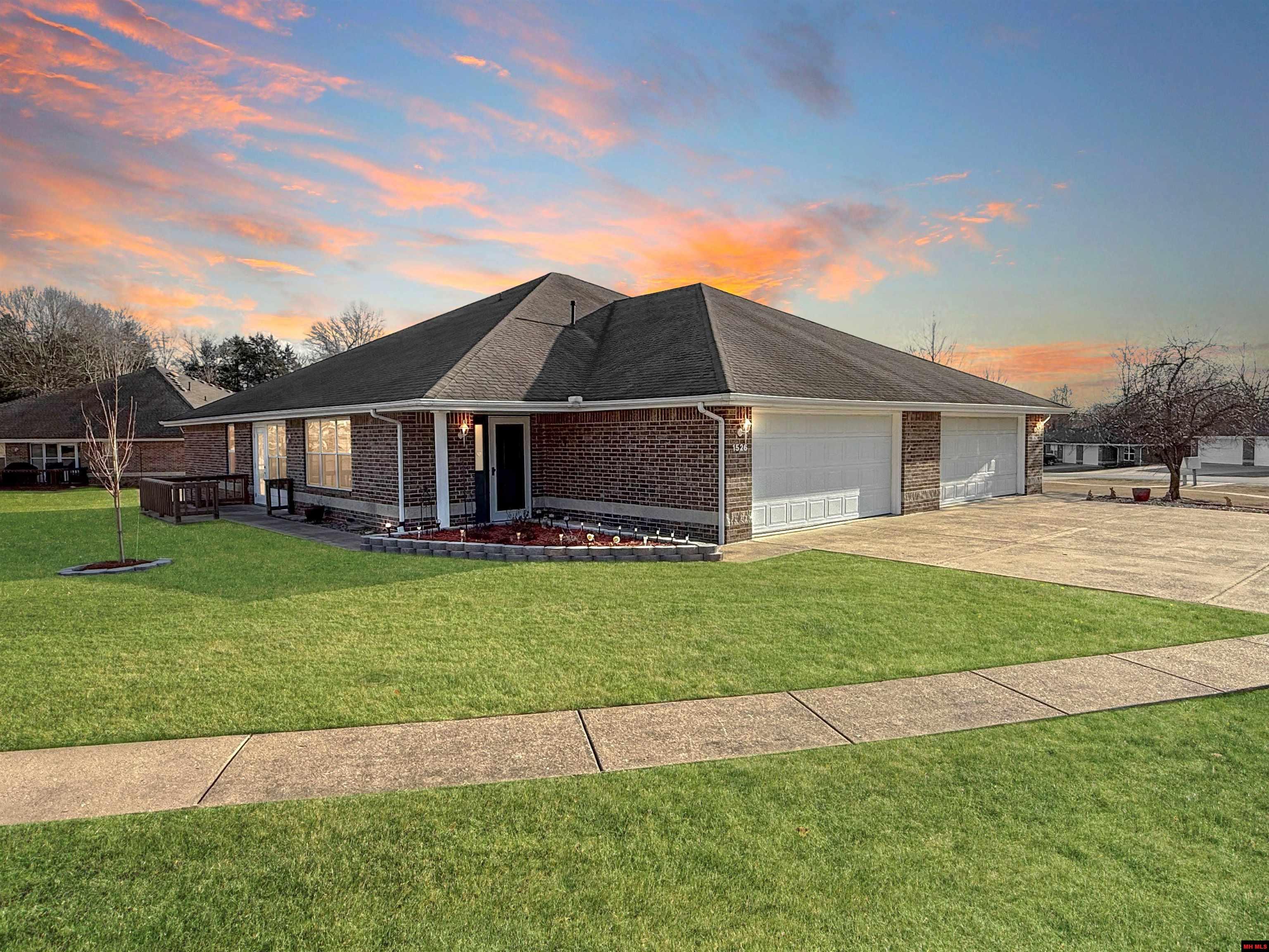 1526 Meadowhill Drive