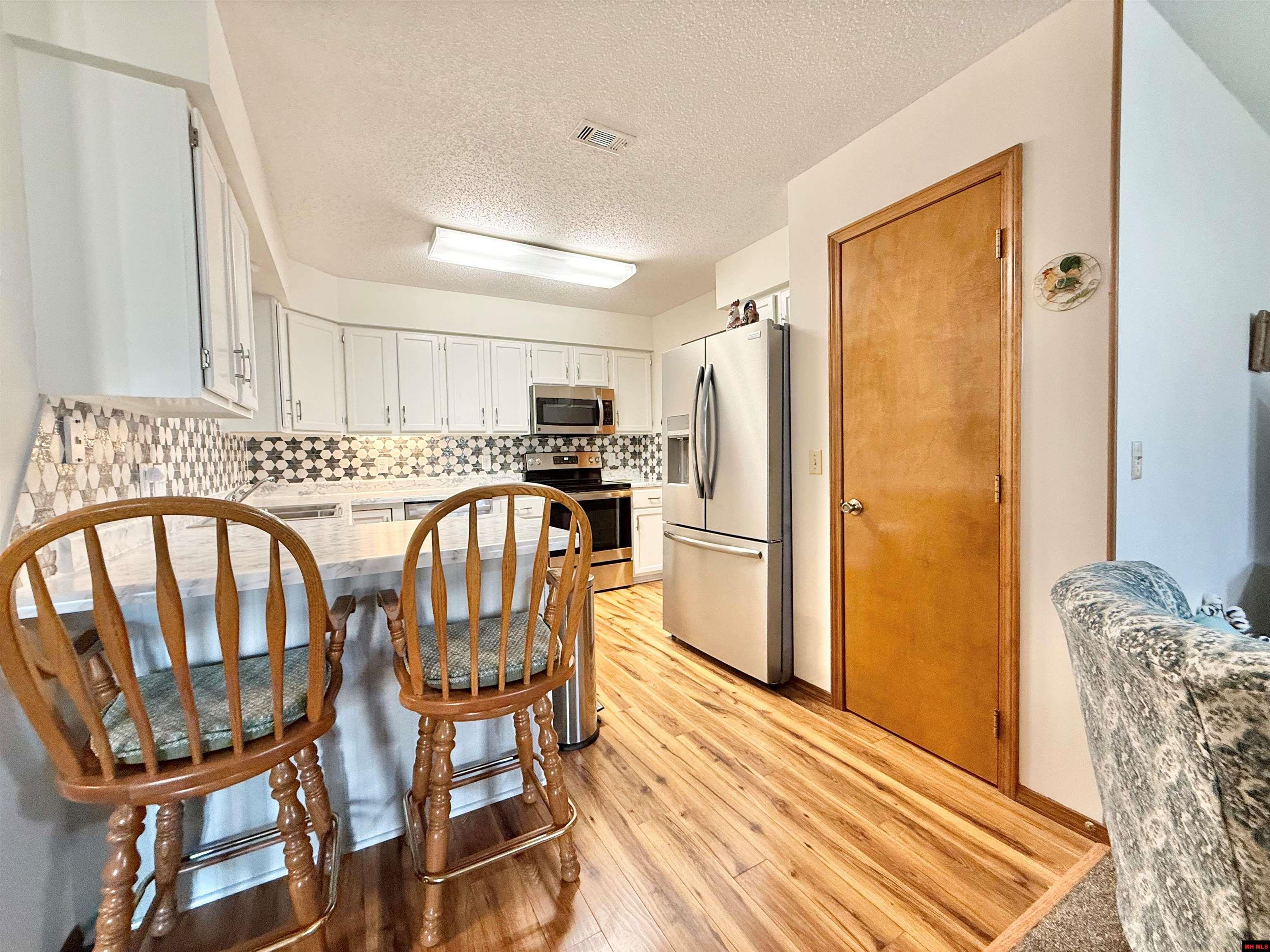 1526 Meadowhill Drive