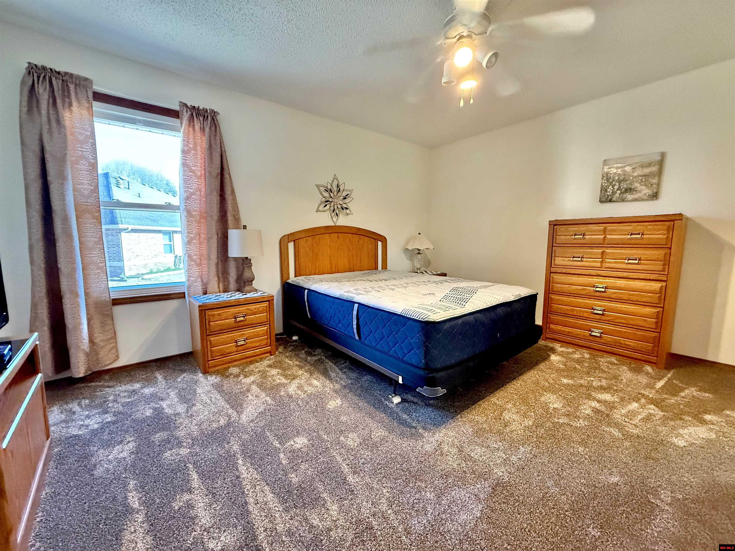 1526 Meadowhill Drive