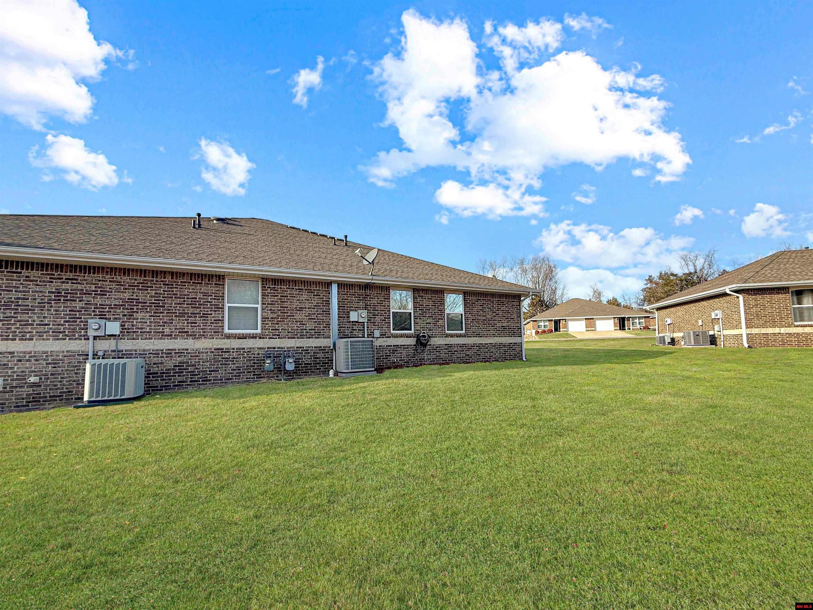 1526 Meadowhill Drive