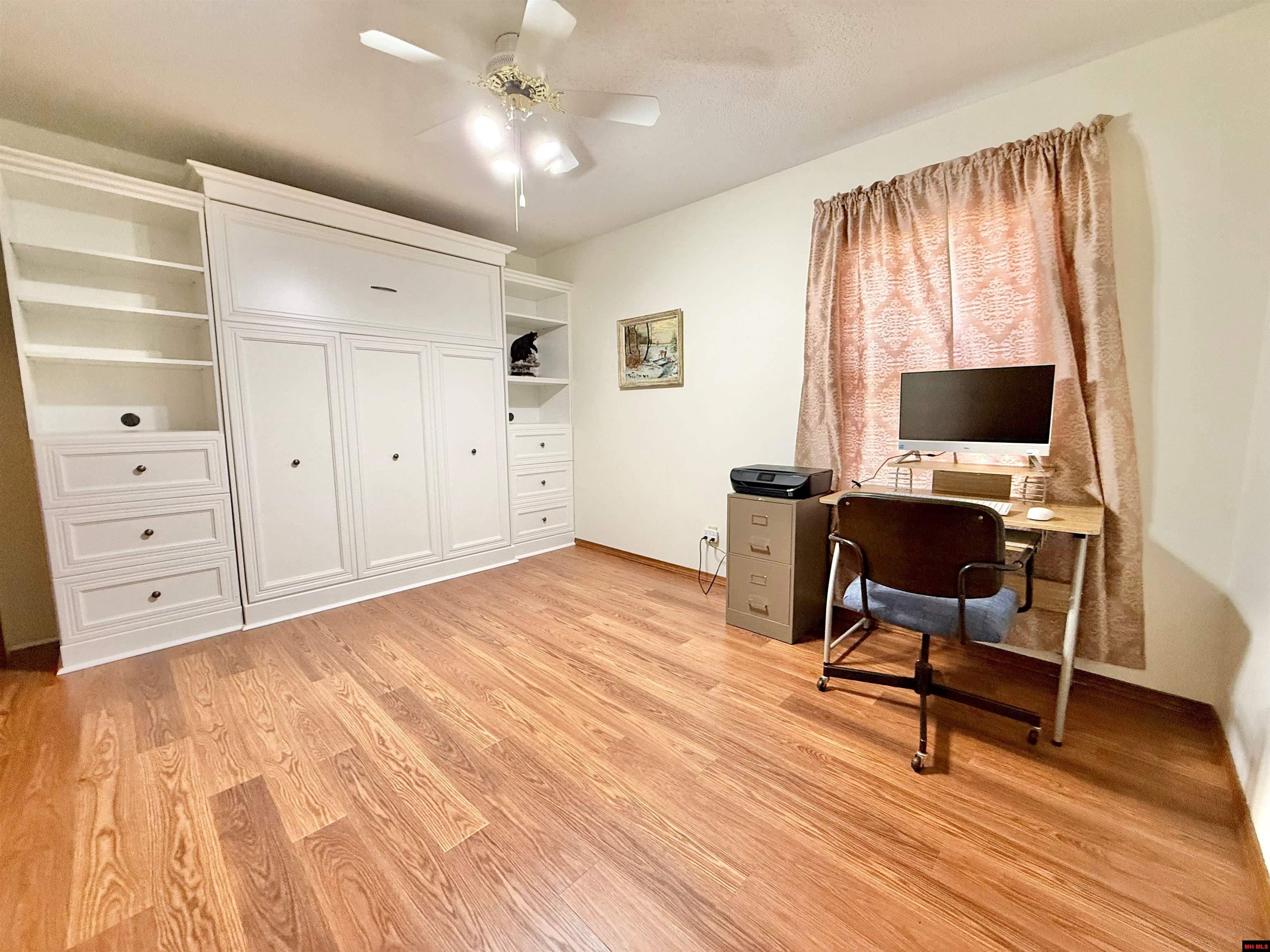 1526 Meadowhill Drive