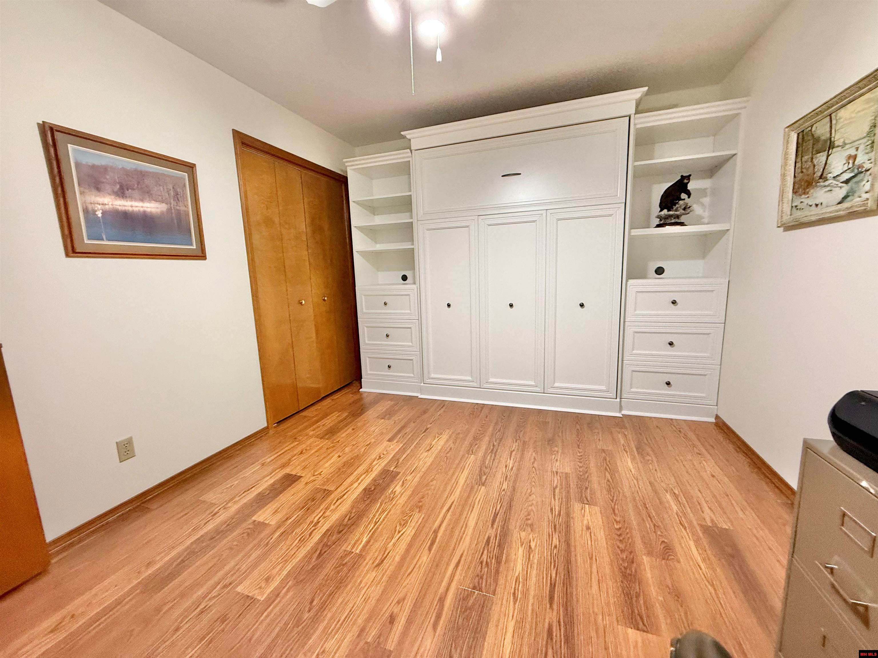 1526 Meadowhill Drive