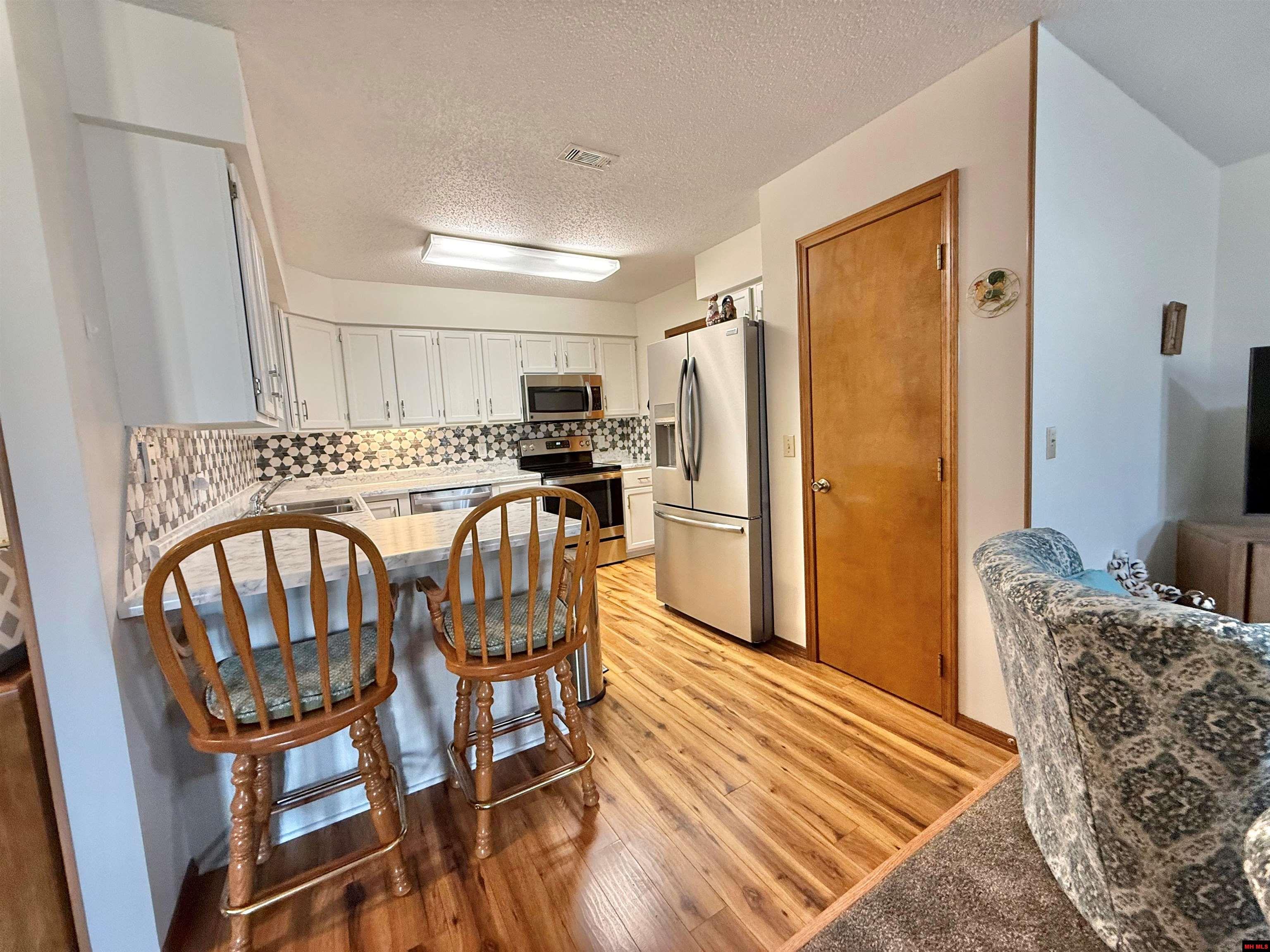 1526 Meadowhill Drive