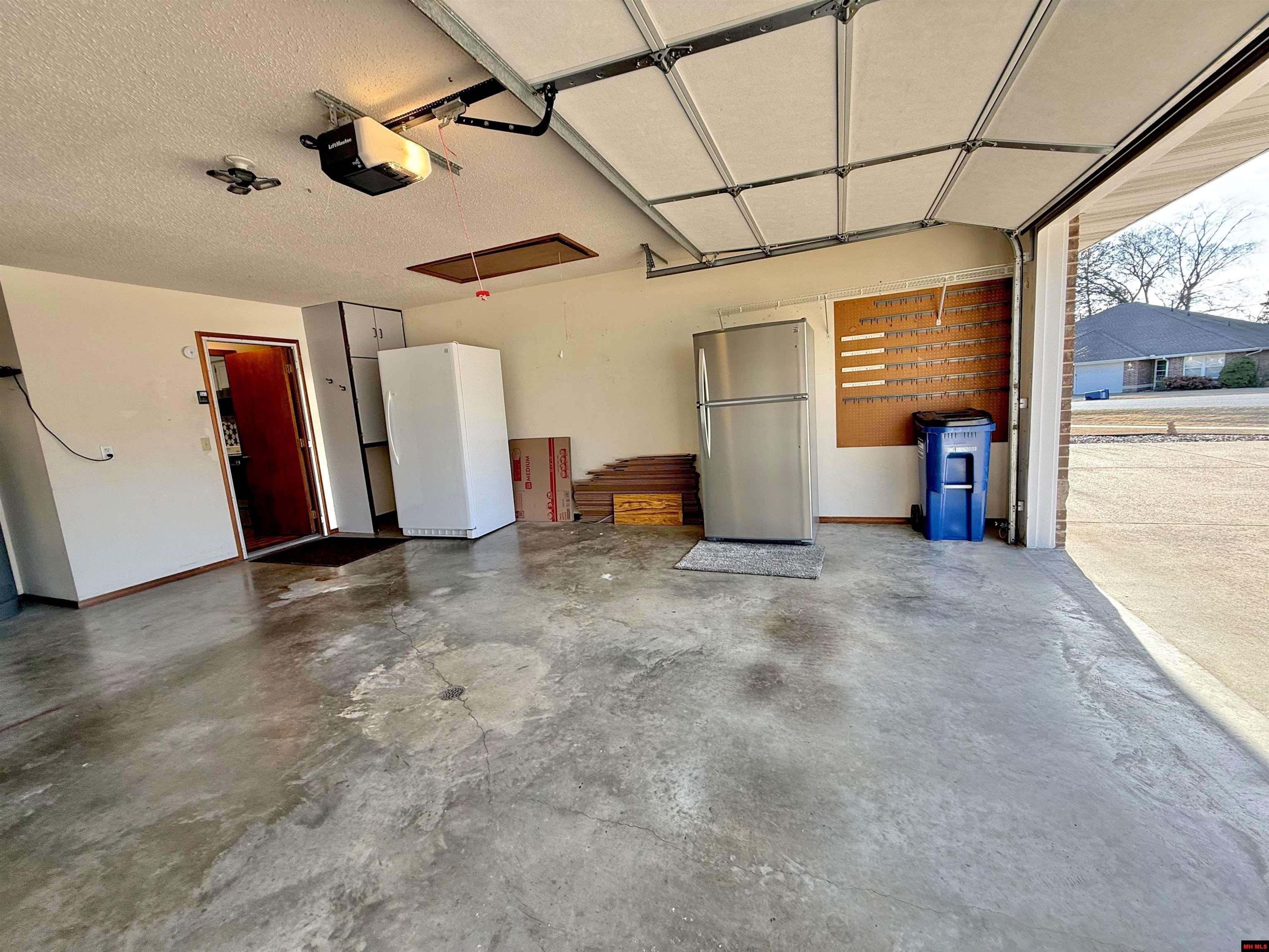 1526 Meadowhill Drive