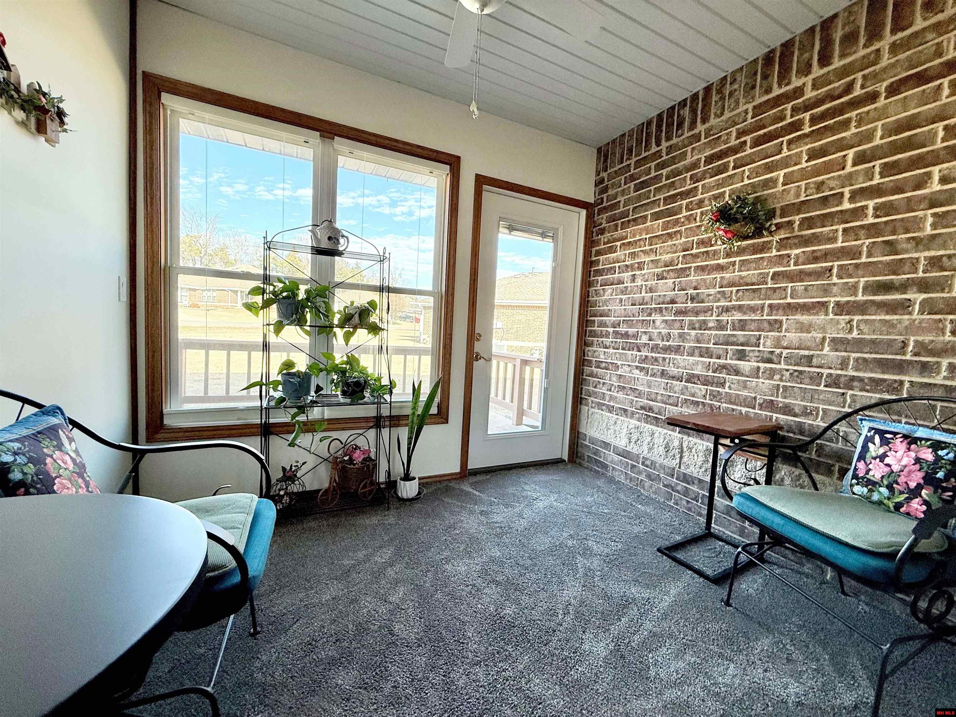 1526 Meadowhill Drive