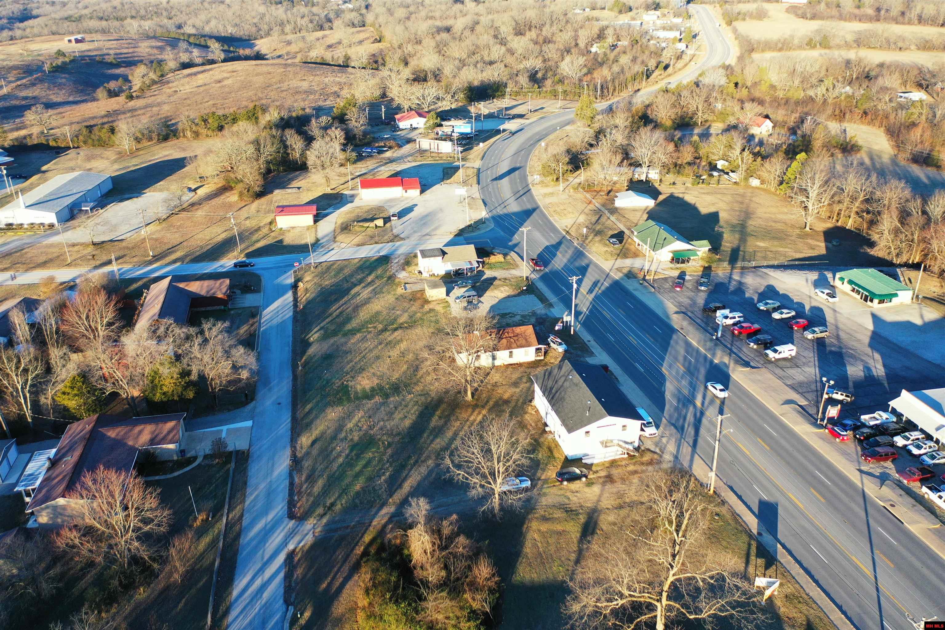 145 HWY 62 Gassville, AR