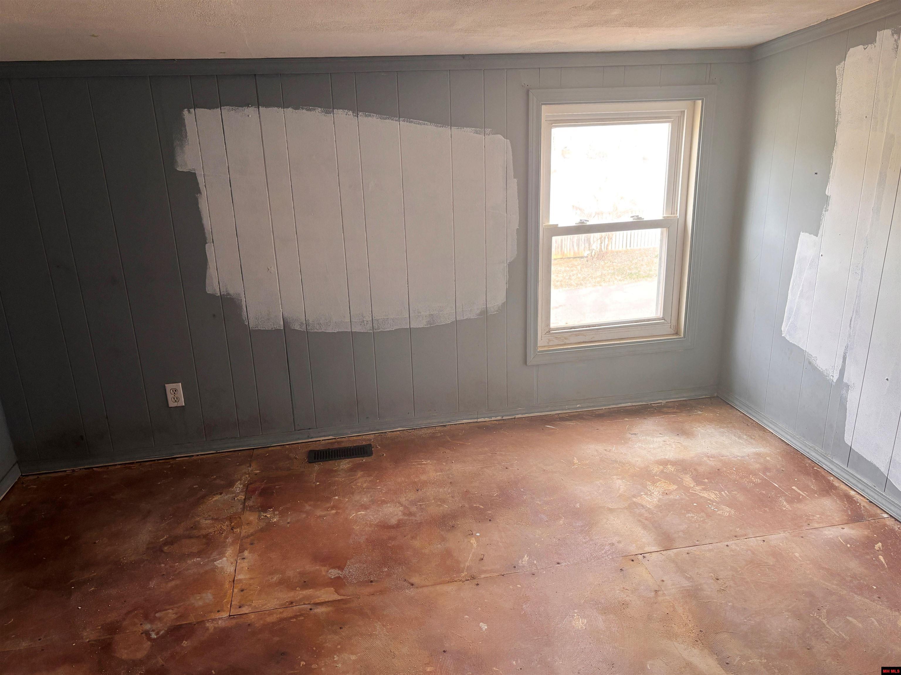 1030 BETHEL AVENUE Mammoth Spring, AR