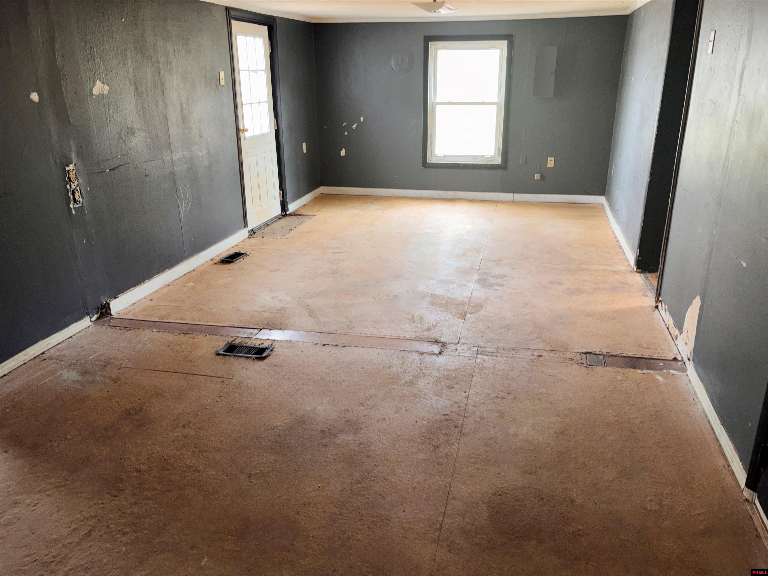 1030 BETHEL AVENUE Mammoth Spring, AR