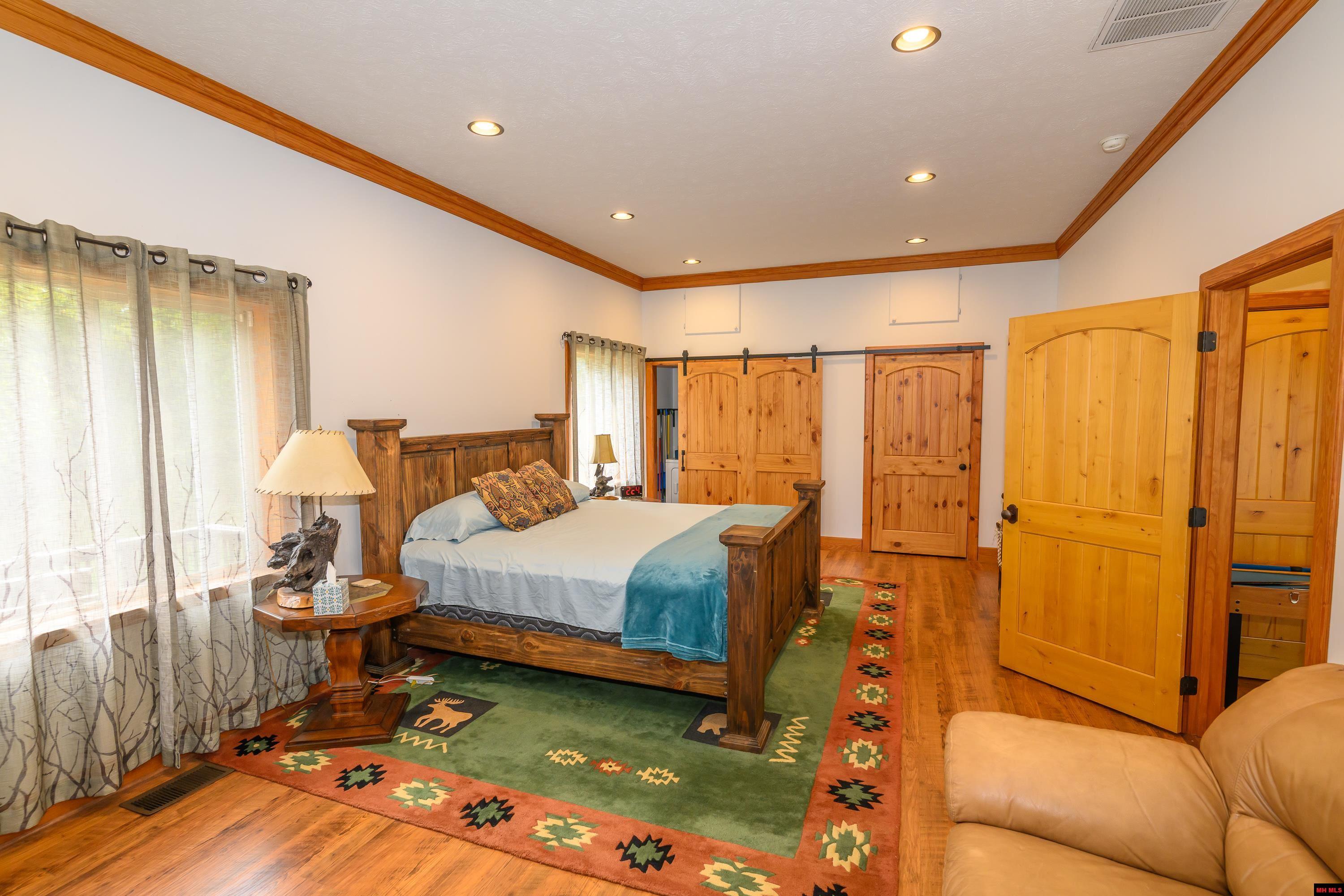 273 Golden Star Lane