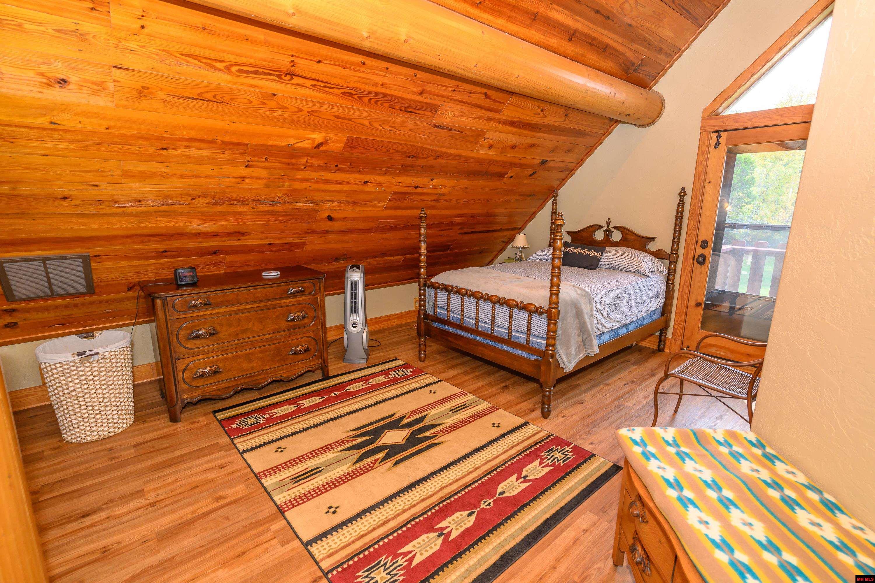 273 Golden Star Lane