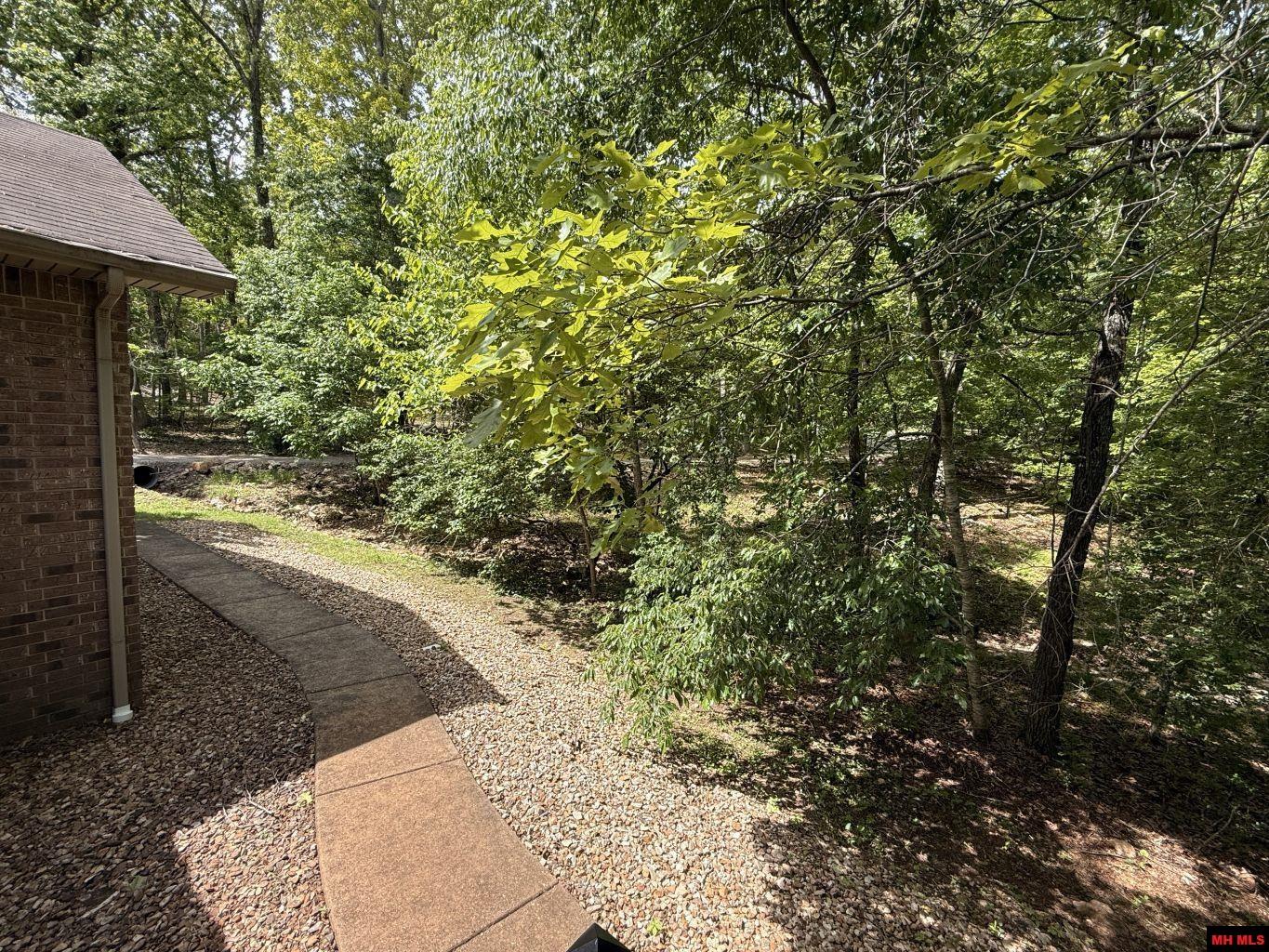 87 FLINTRIDGE COURT Mountain Home, AR 72653
