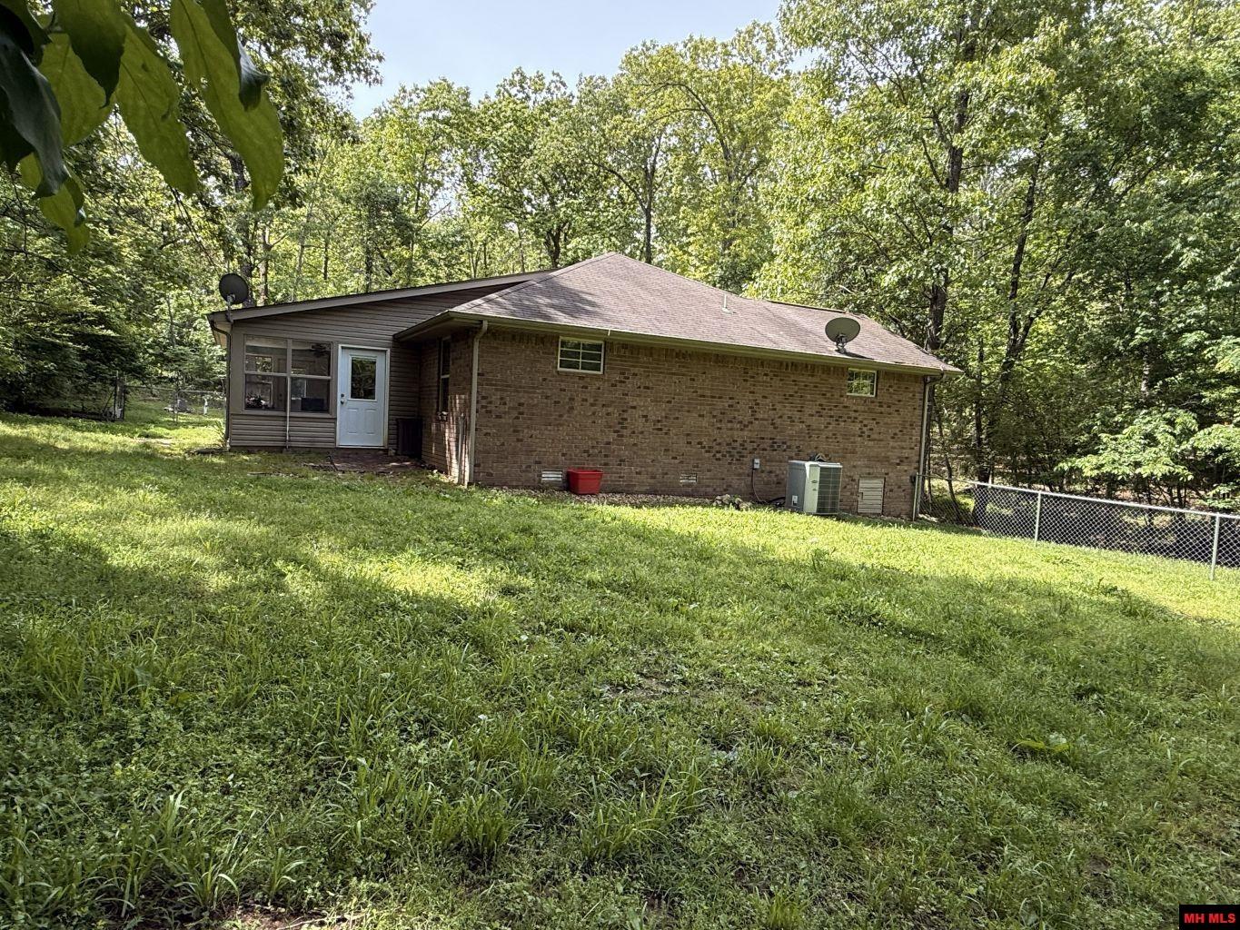 87 FLINTRIDGE COURT Mountain Home, AR 72653