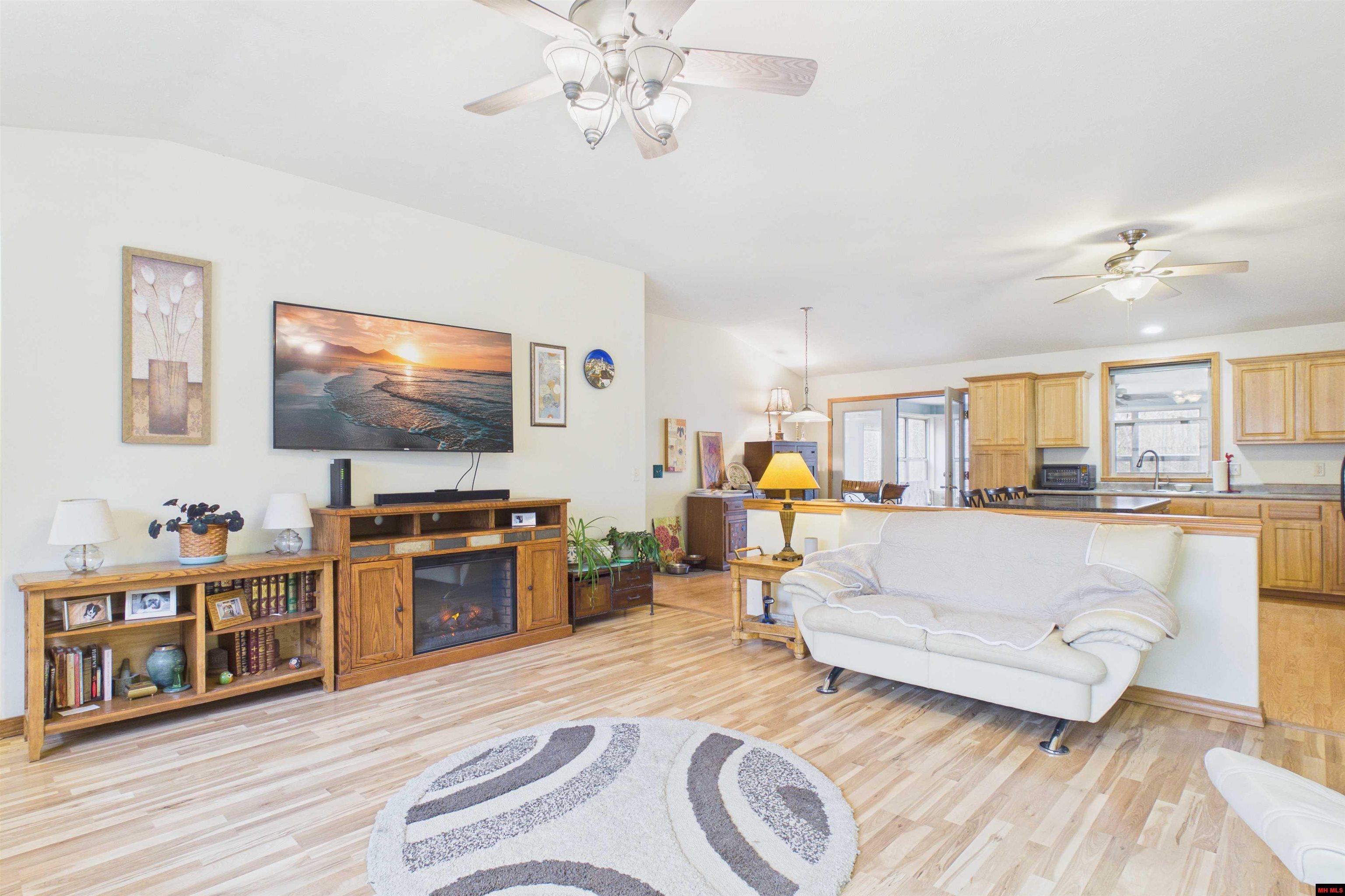 87 FLINTRIDGE COURT Mountain Home, AR 72653