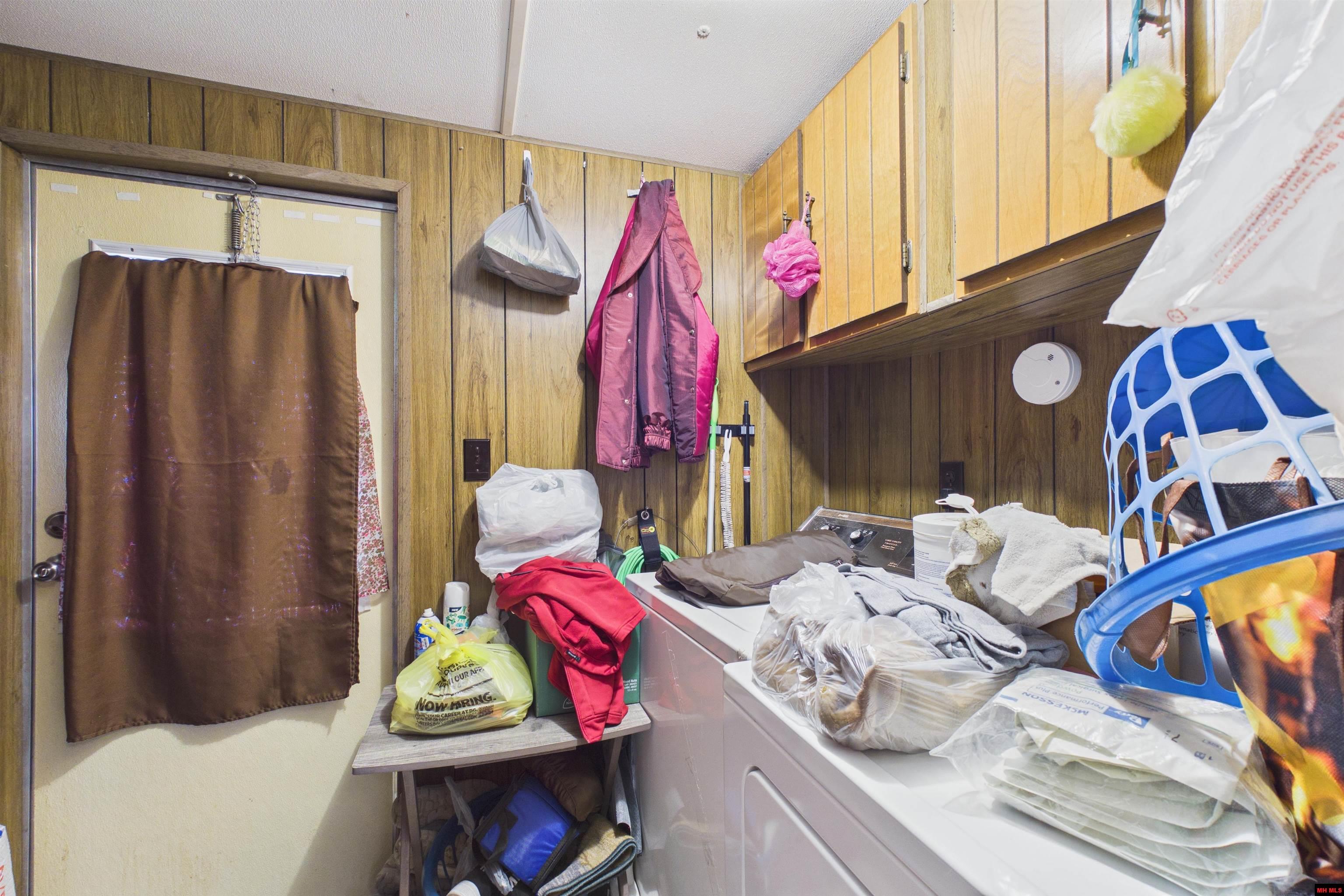 463 Float Creek Road