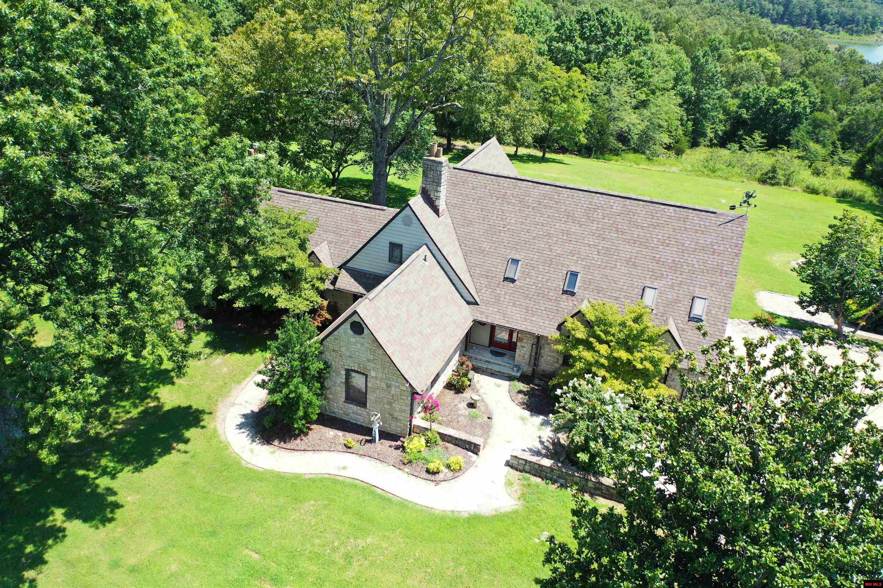 1046 Slick Rock Road