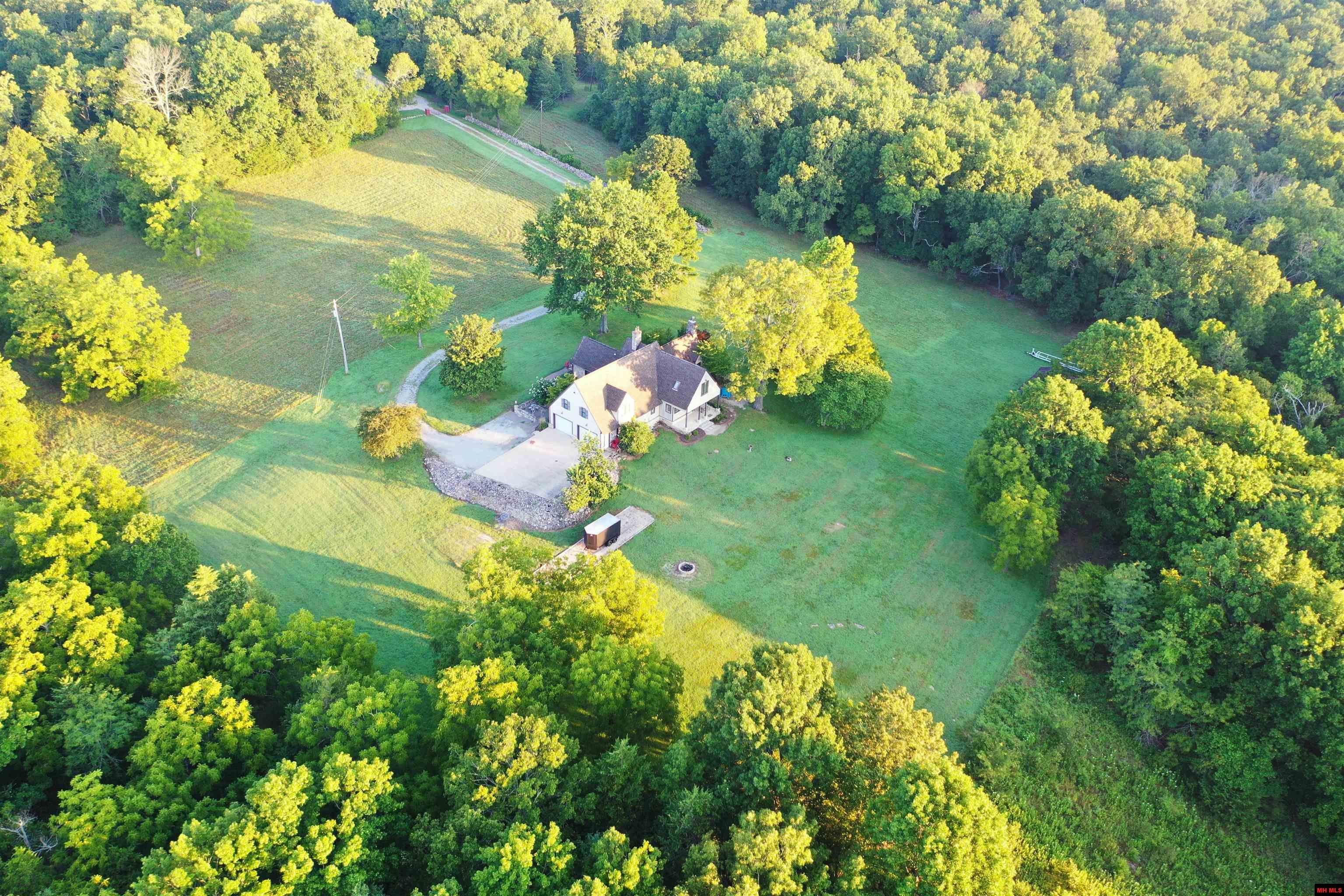 1046 Slick Rock Road