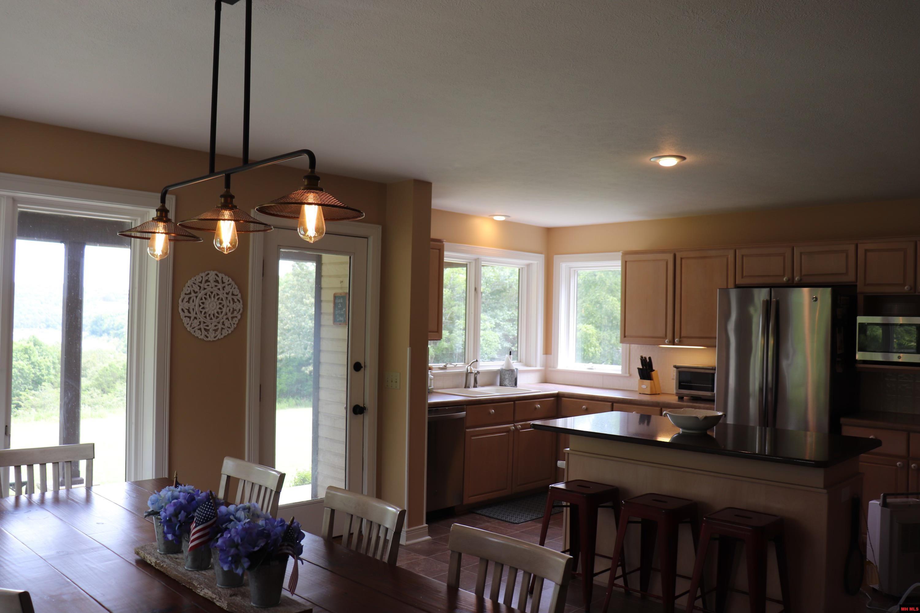 1046 Slick Rock Road