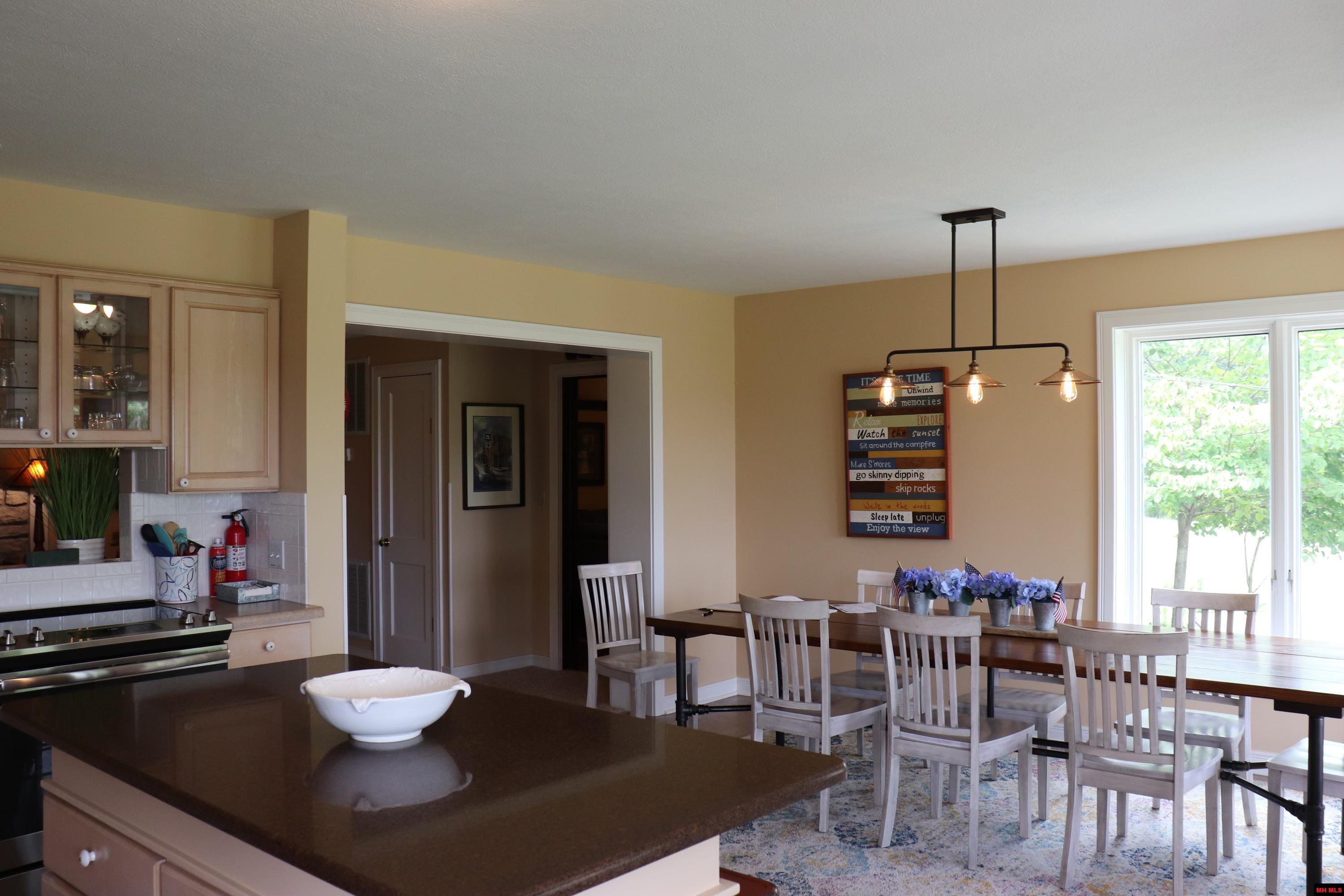 1046 Slick Rock Road