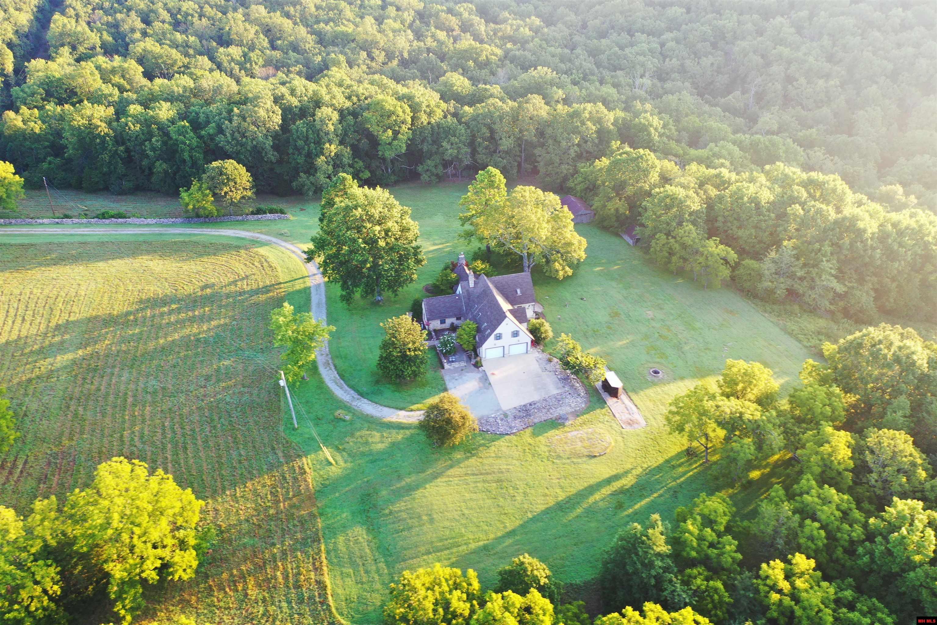 1046 Slick Rock Road