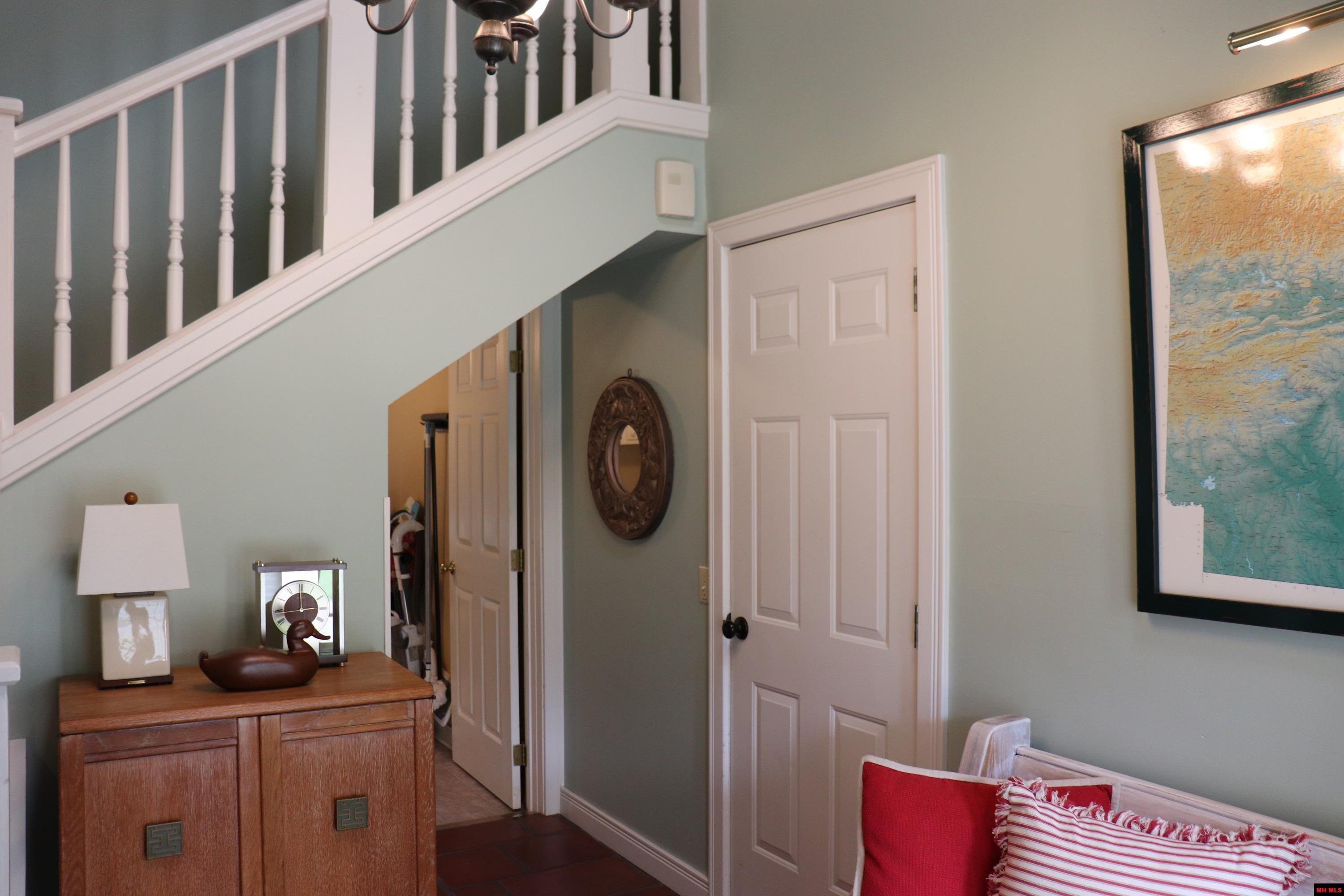 1046 Slick Rock Road