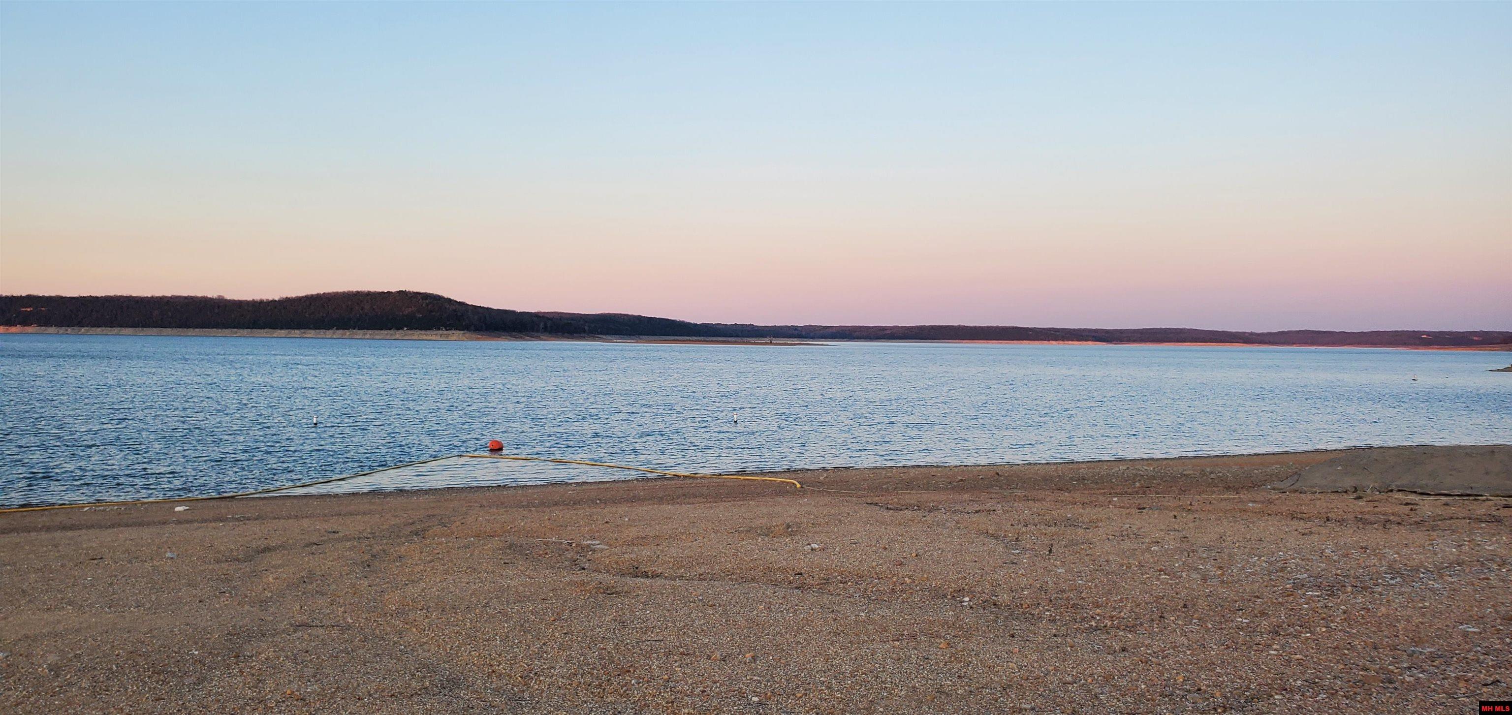 775-01003-000 W Larchwood