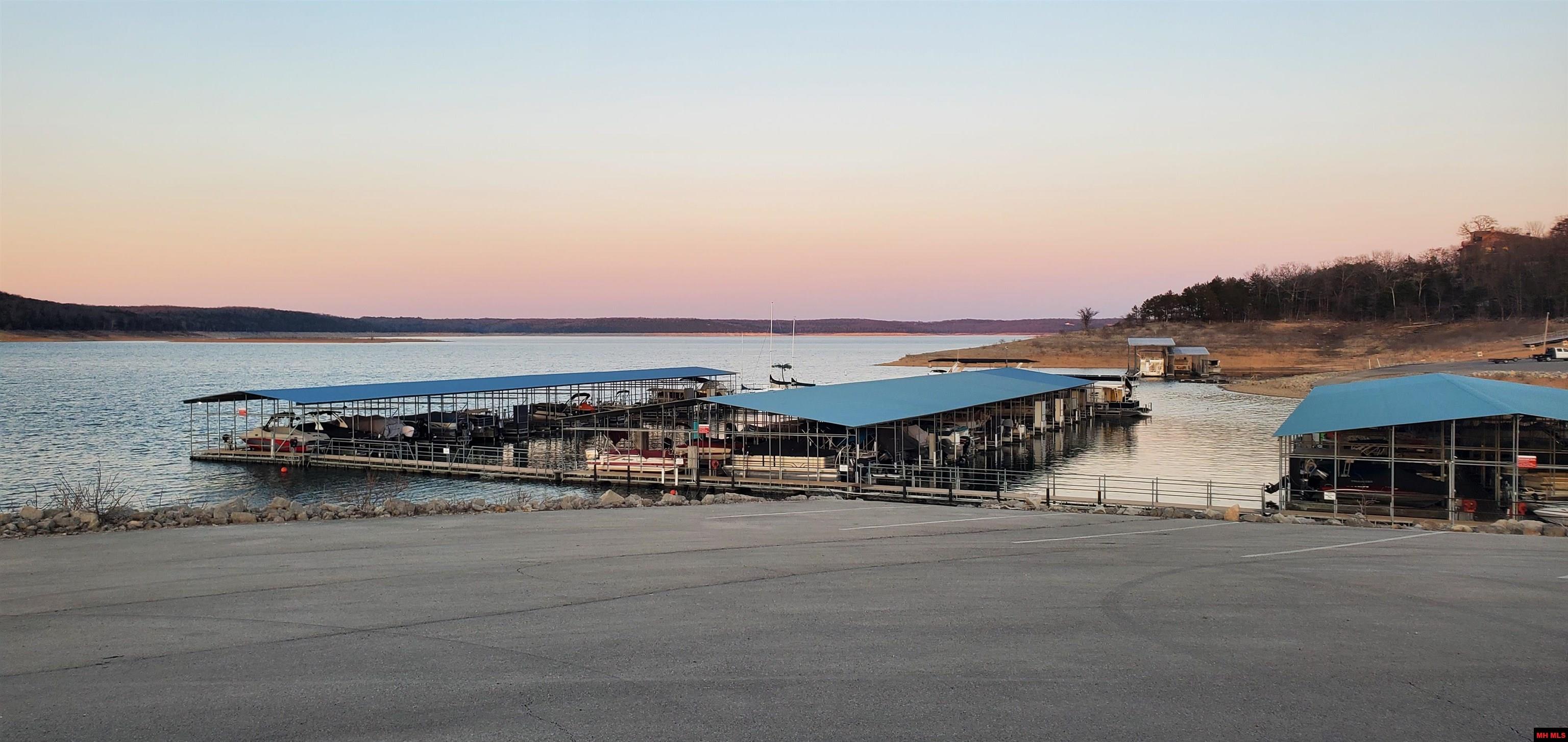 775-01003-000 W Larchwood