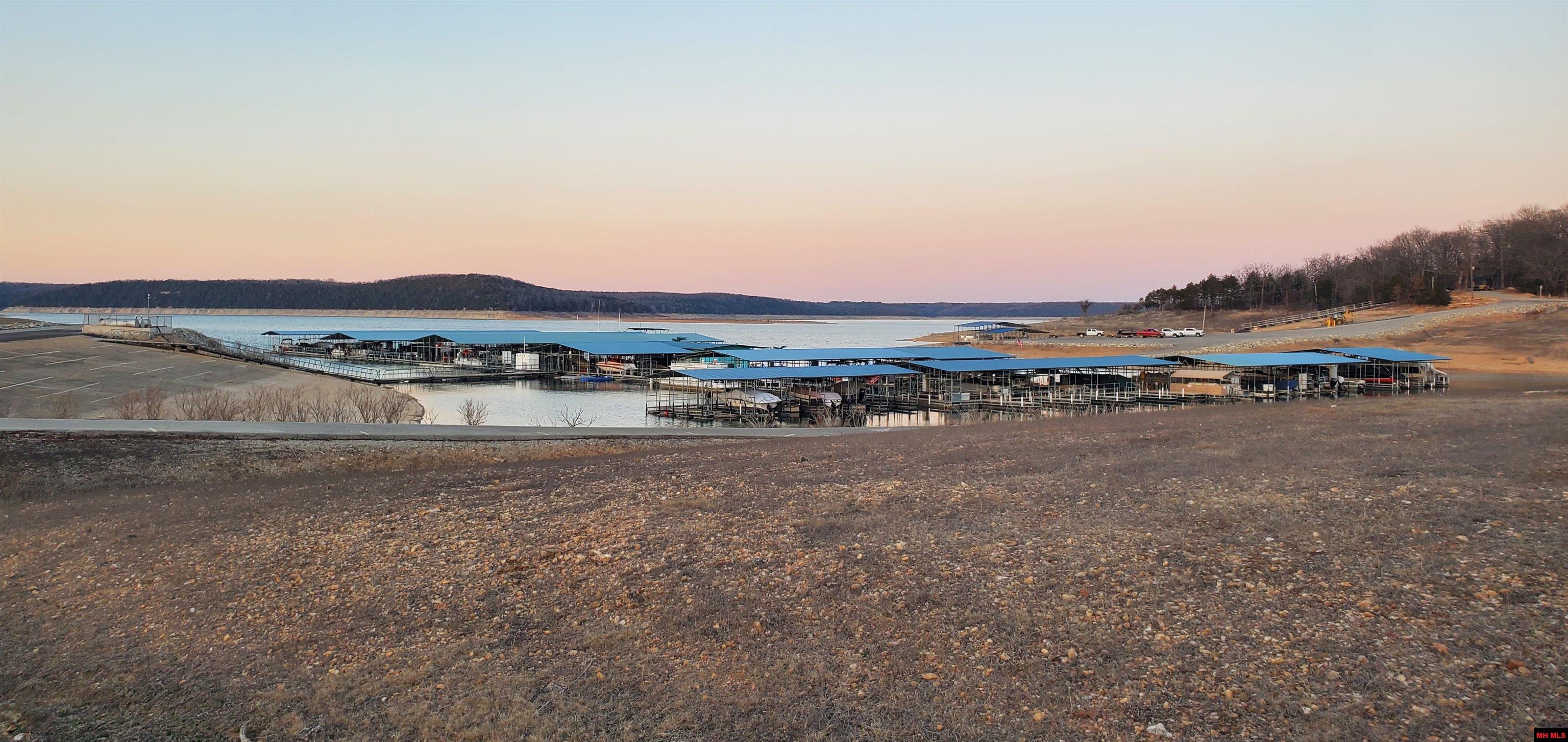 775-01003-000 W Larchwood