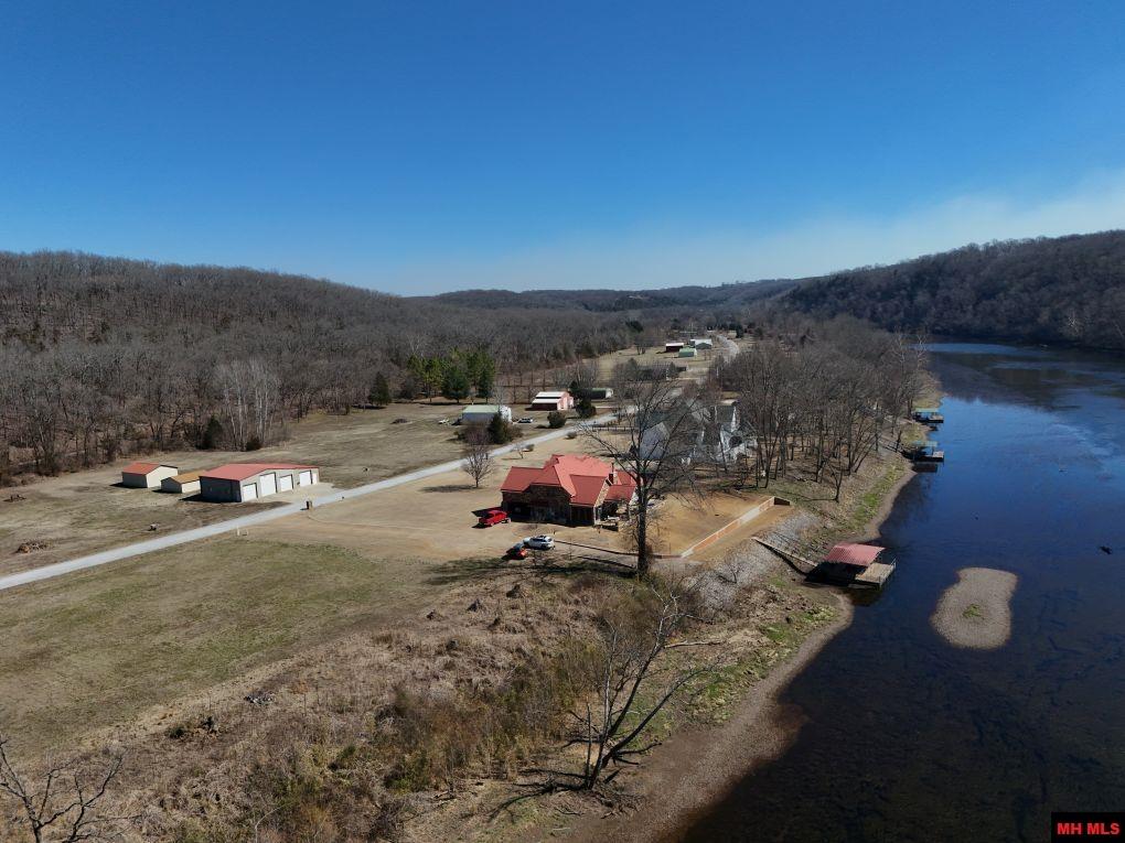 002-11147-025 Grassy Drive