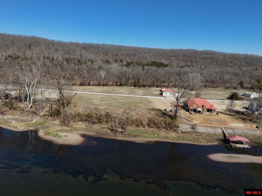 002-11147-025 Grassy Drive