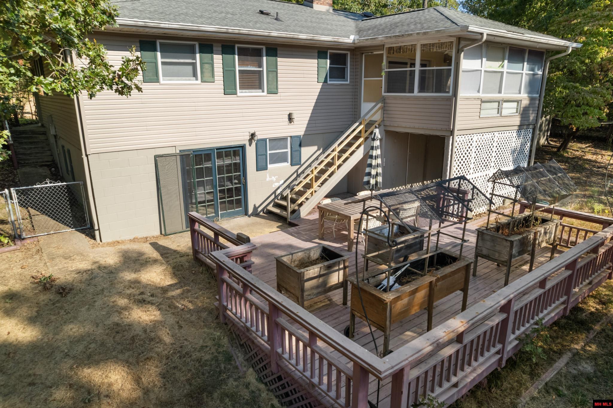 462 Howard Creek Road