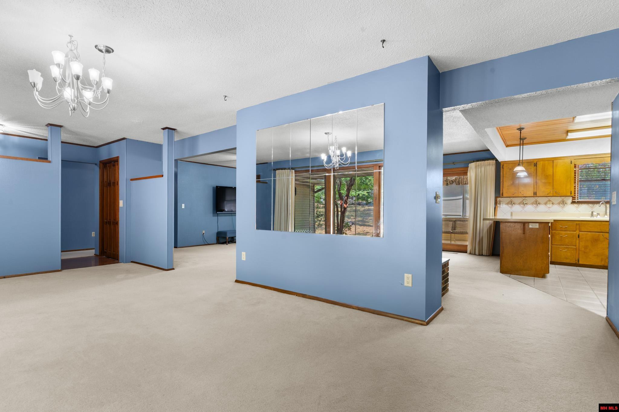 462 Howard Creek Road